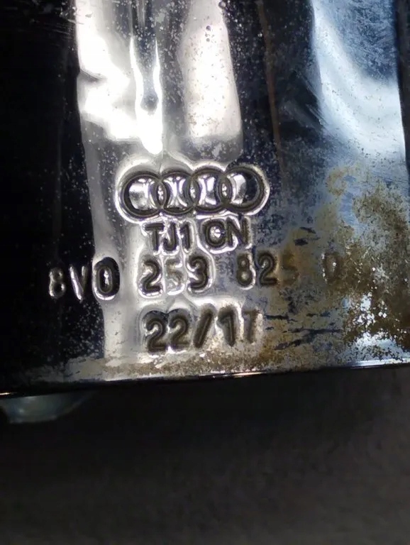 Audi A3 8V Terminal échappement de l’échappement 8V0253825D