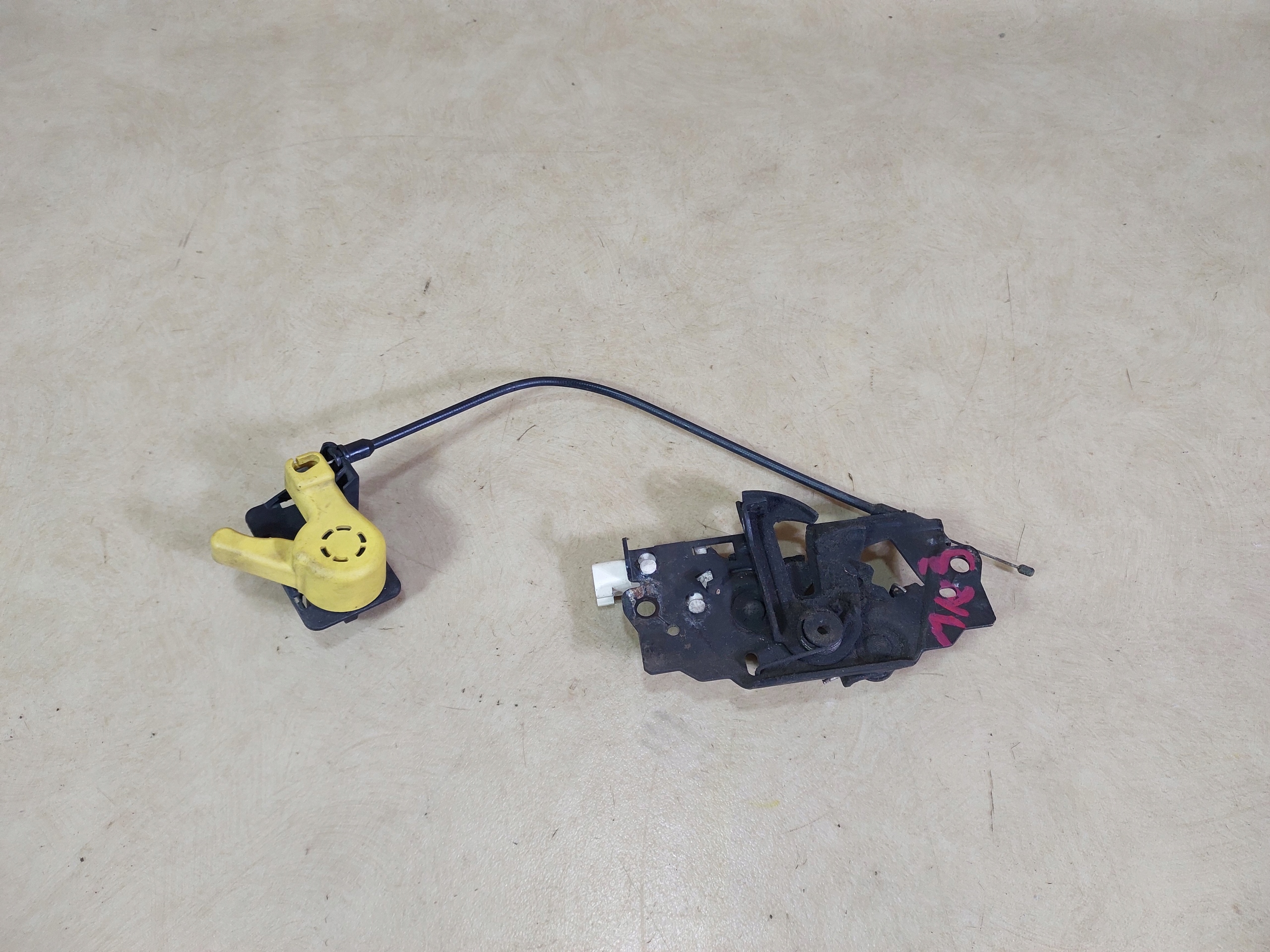 ФОКУС MK3 ЗАМОК КАПОТА