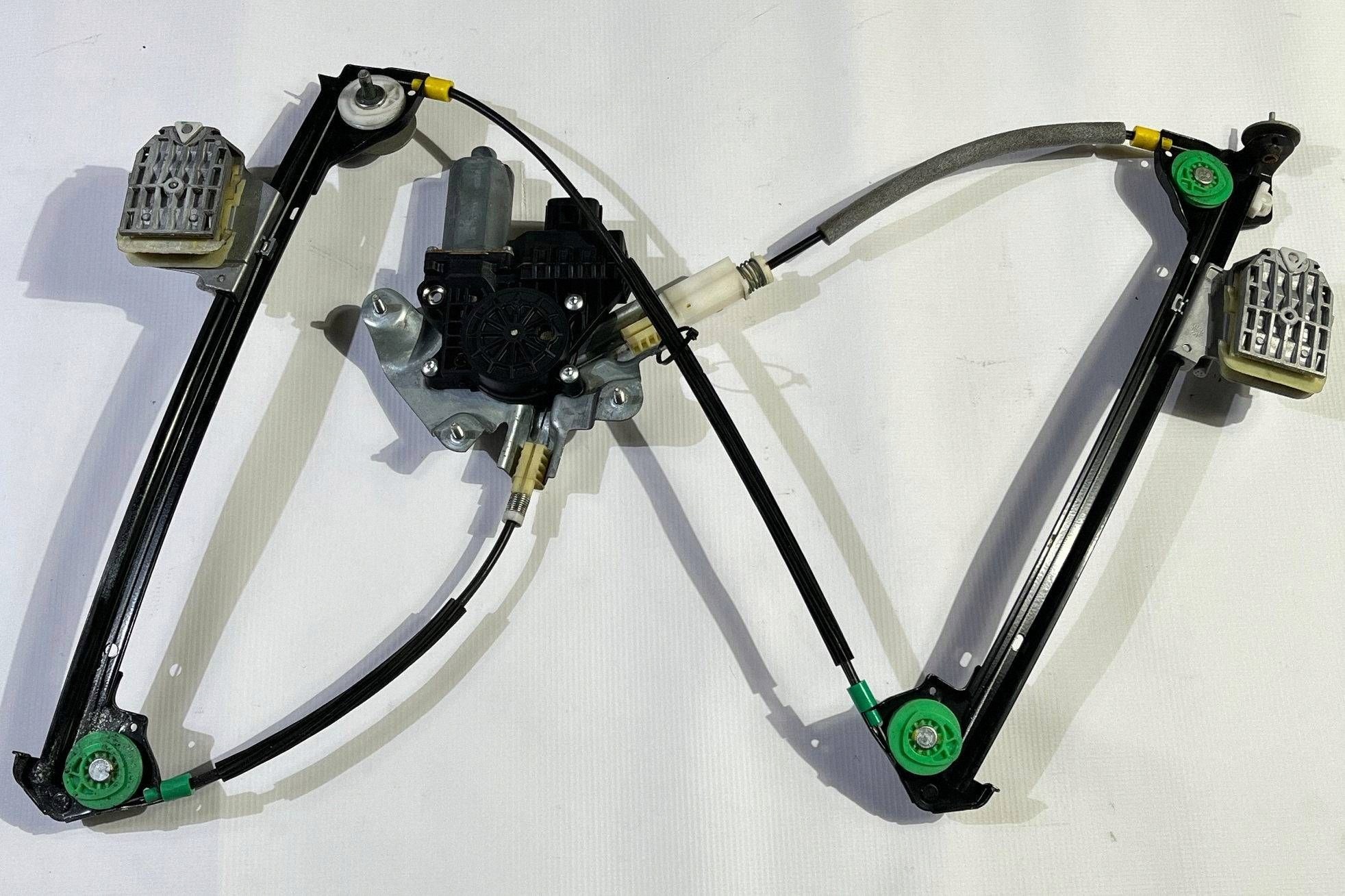 window regulator mechanism left lewej driver´s Ford Mustang V 2005-2009