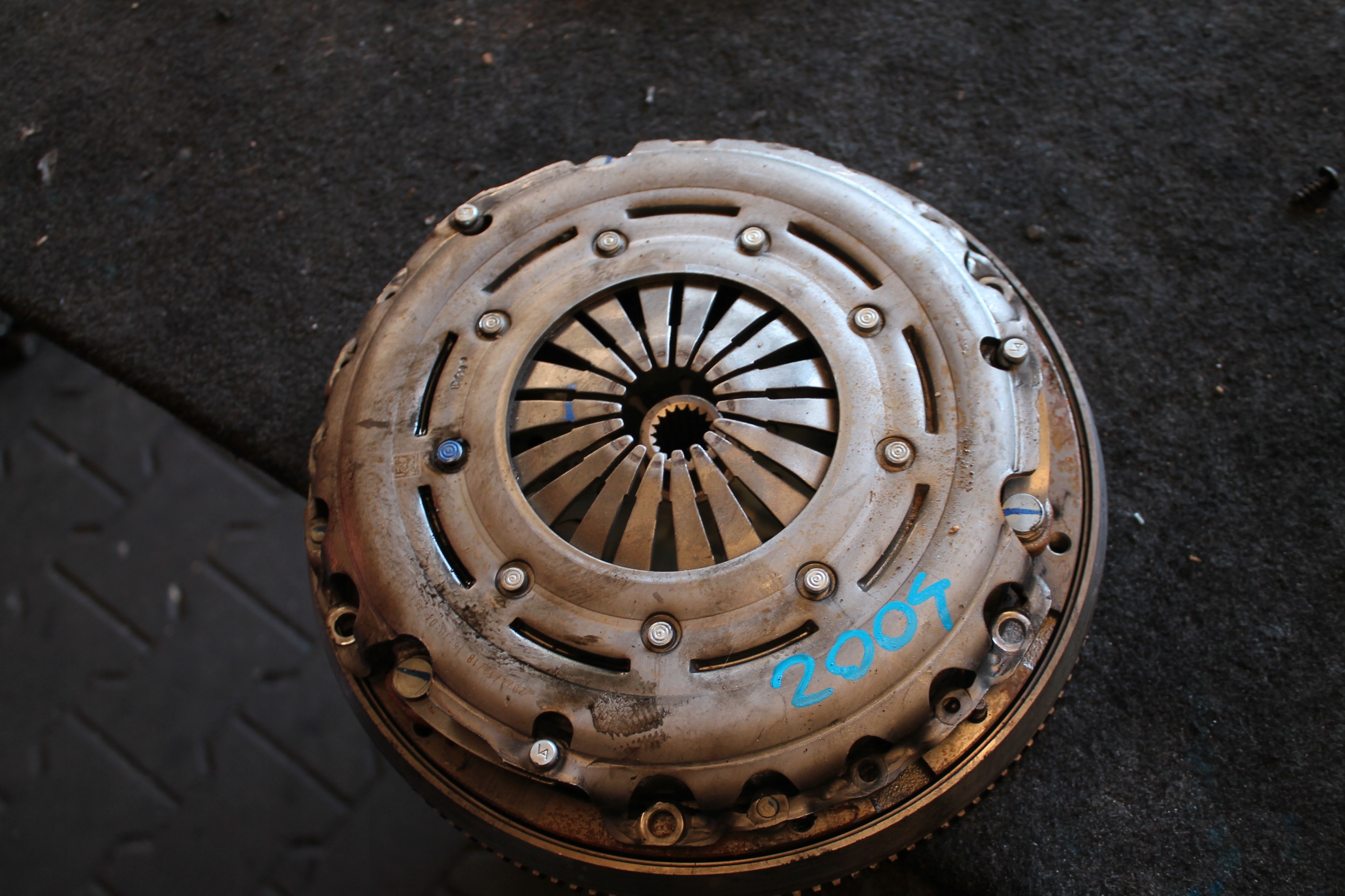 2004. wheel flywheel PEUGEOT 9846803480