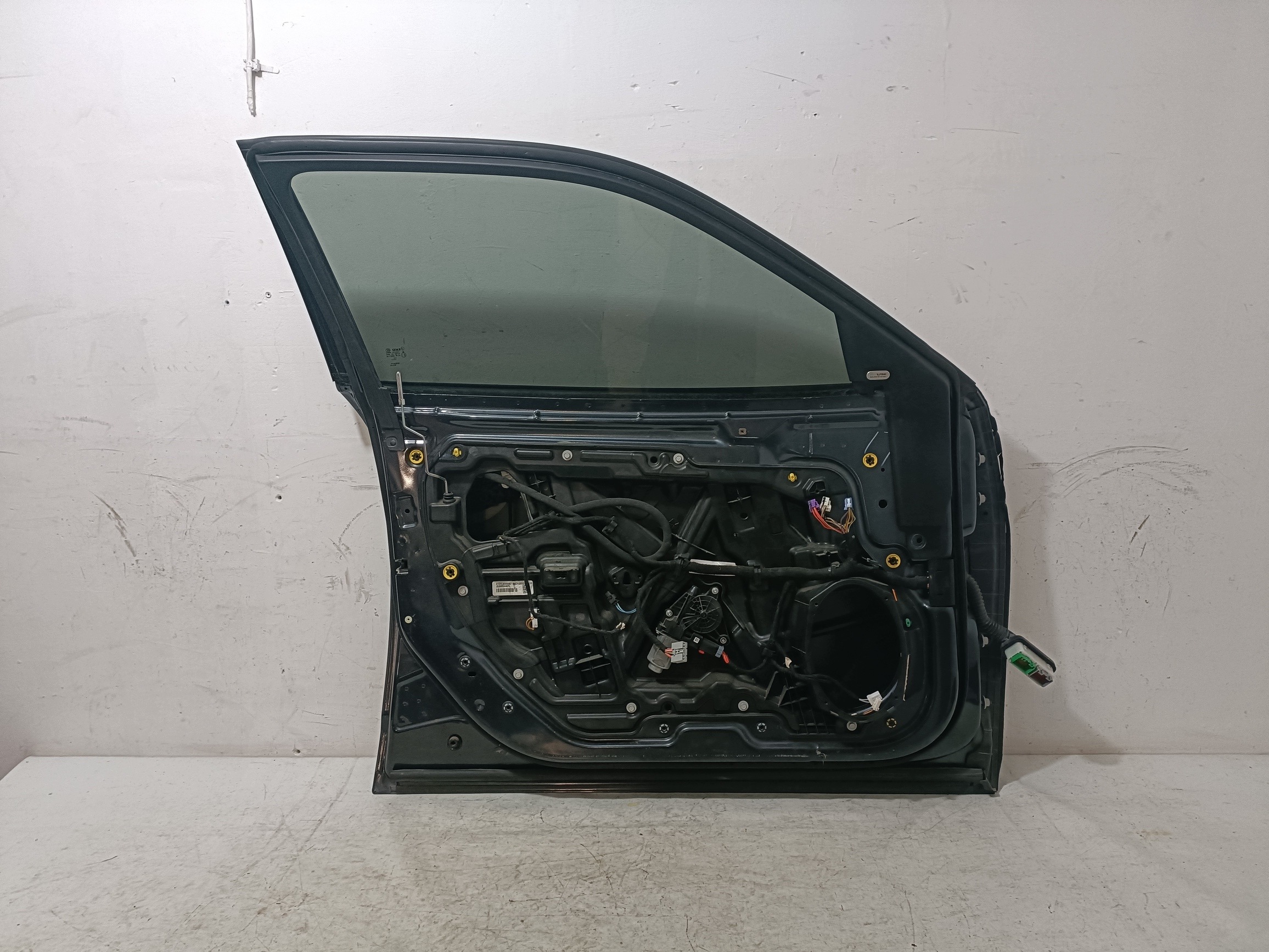 DODGE CHARGER 2019- door left front front PAR complete 68409486AB