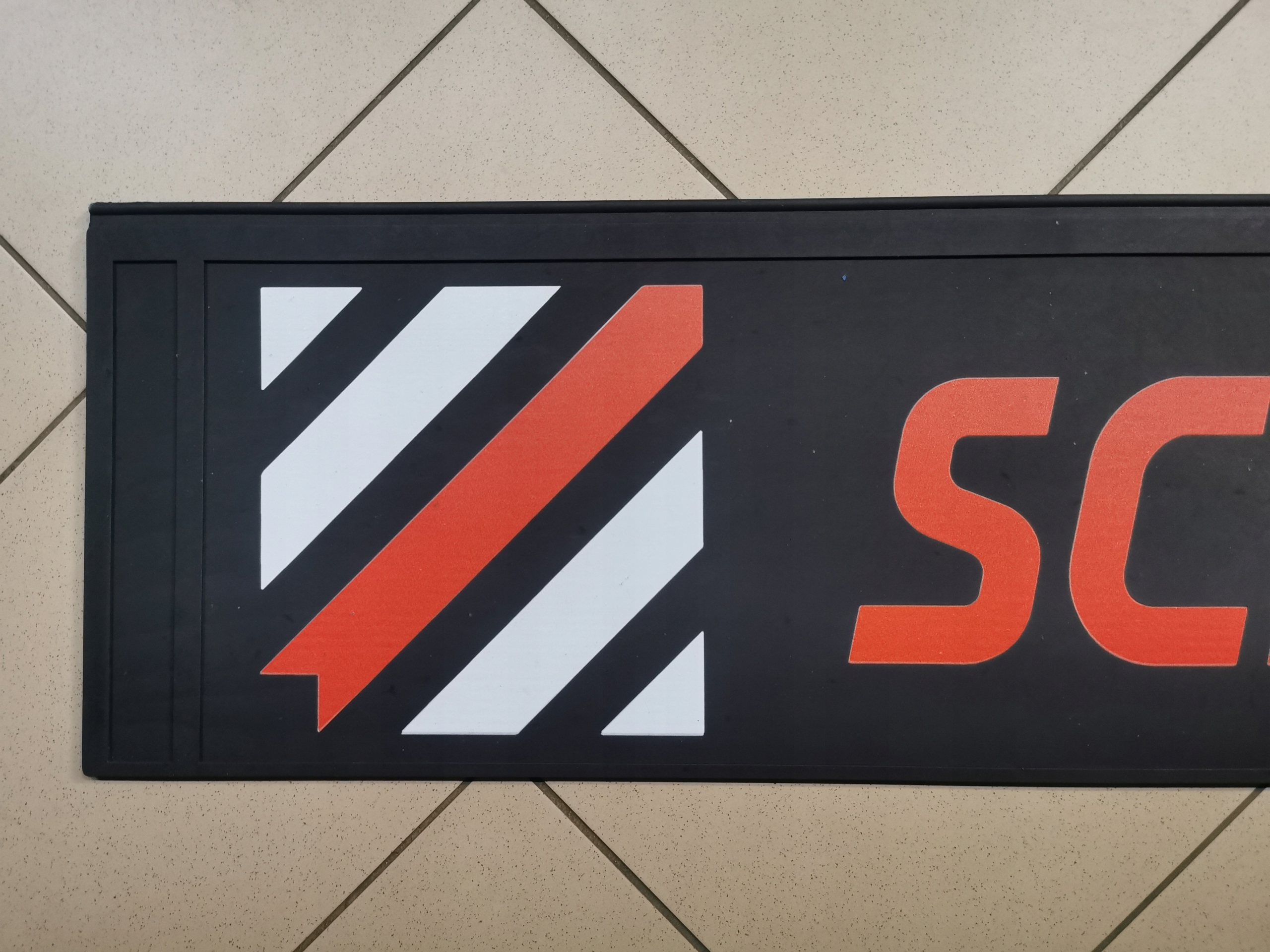 Chlapacz naczepy SCHWARZMULLER czarny WSUWANY Installation side Rear