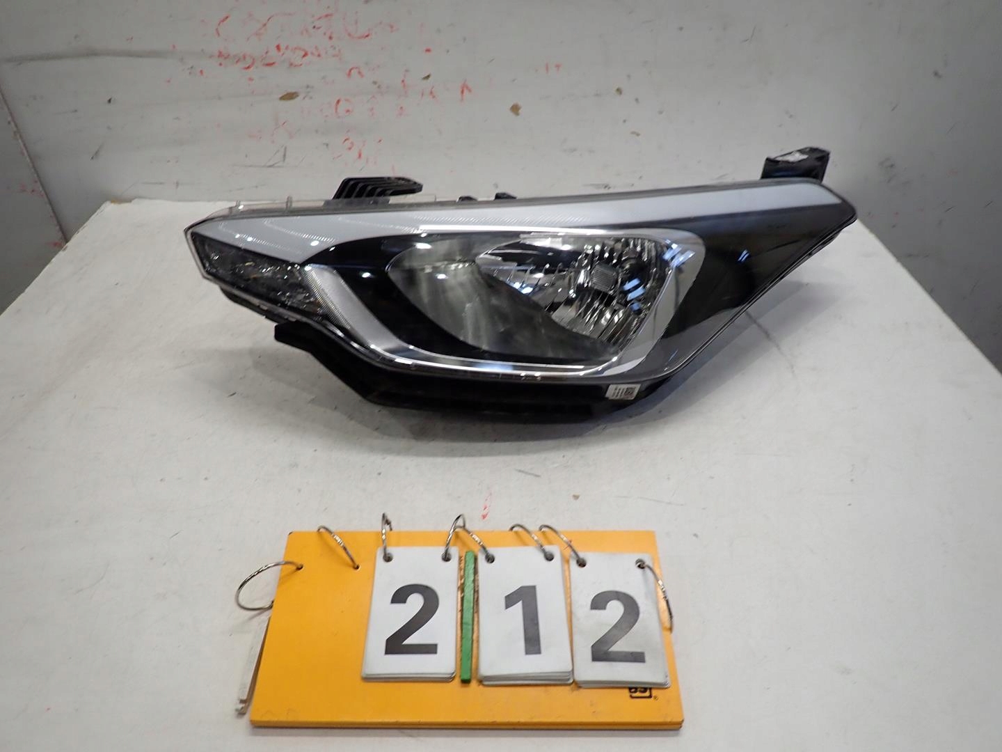 light front front left HYUNDAI I20 II 2015- 92101-C8000