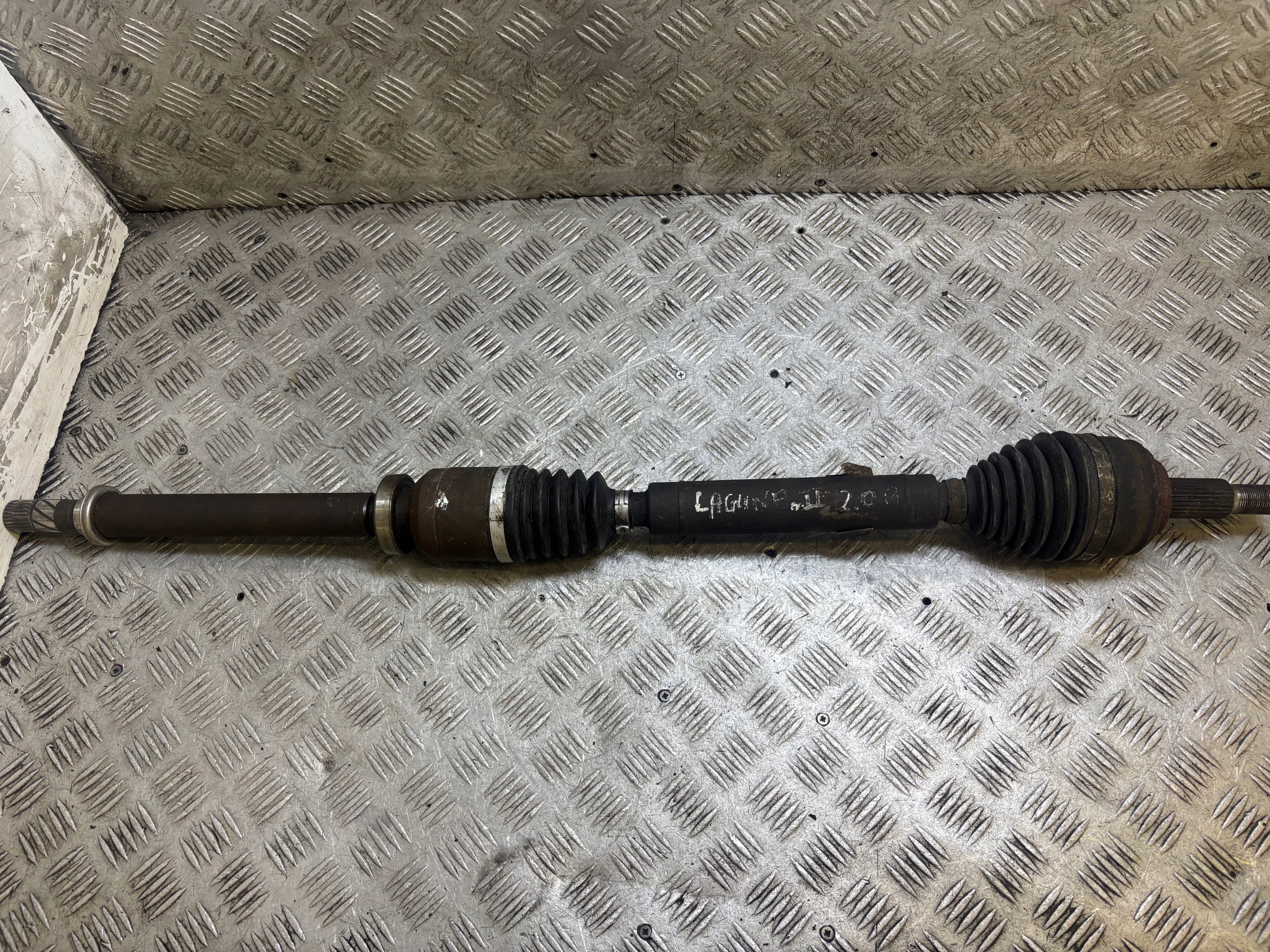 semi-axis semi-axis right front RENAULT LAGUNA 2 8200379208