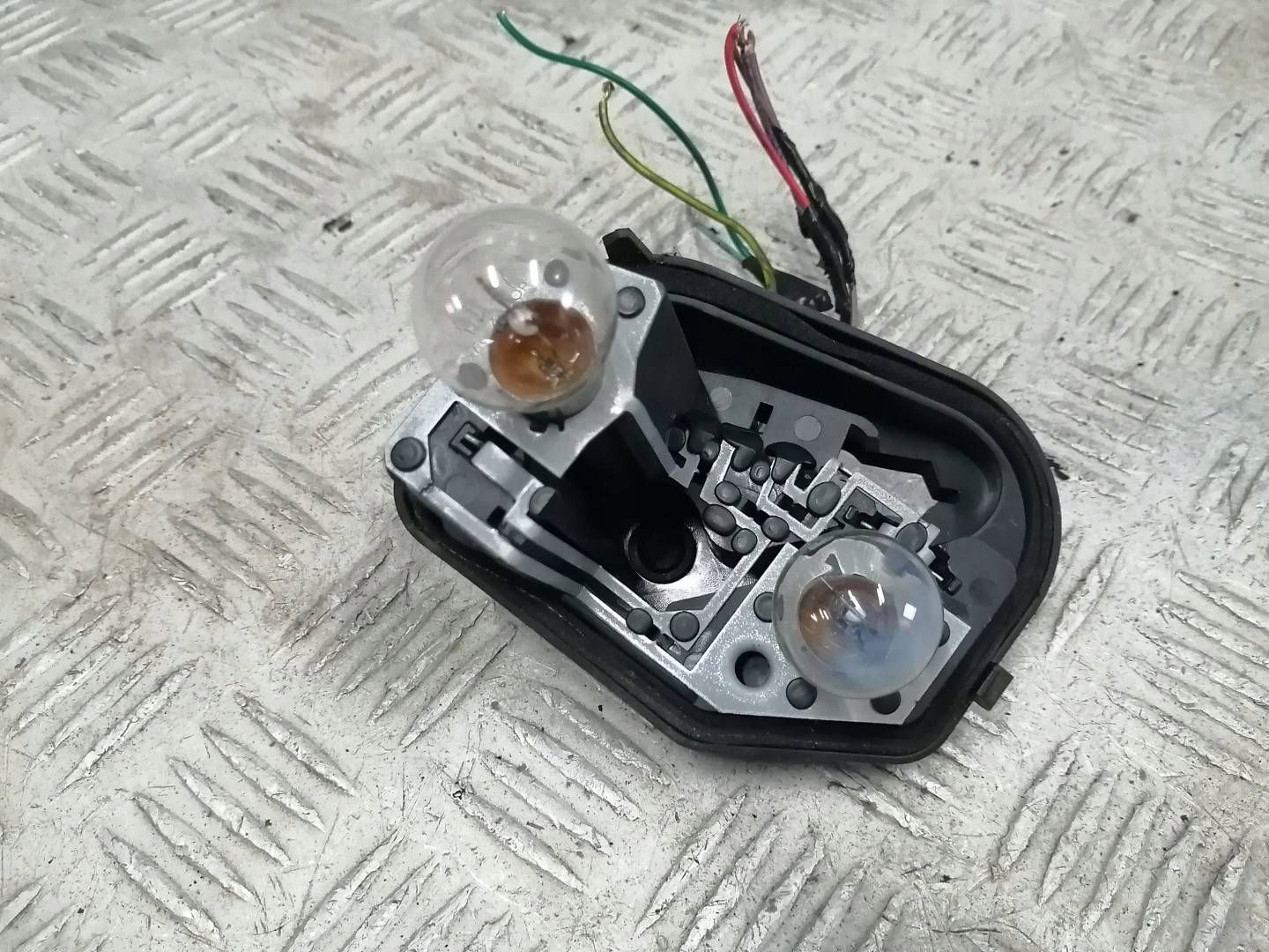 CITROEN C5 III KOMBI WKŁAD LAMPY TYŁ TYLNA PRAWY