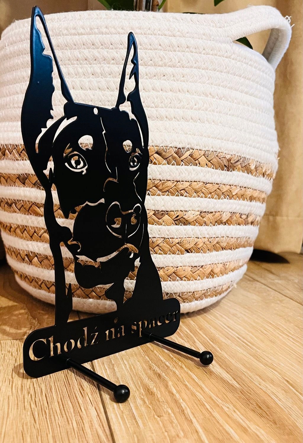 Wieszak na klucze smycz Pies Doberman Szerokość mebla 13 cm