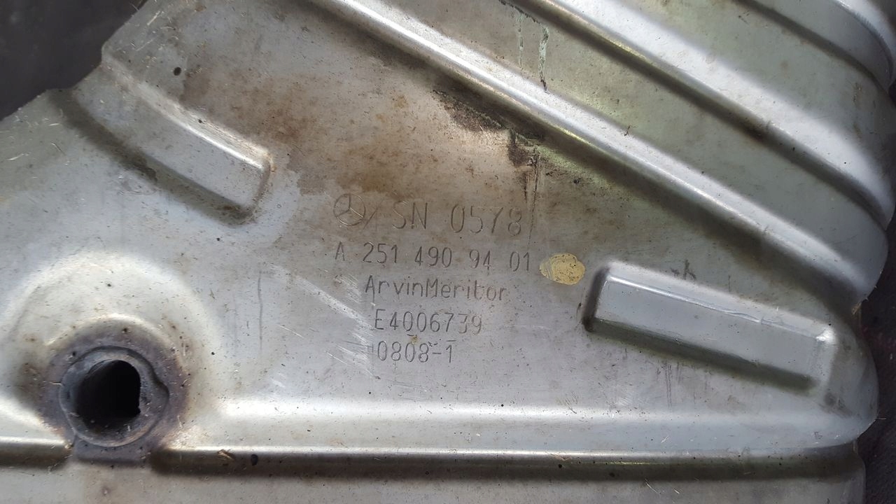 Tlumik right Mercedes W251 3,0 CDI