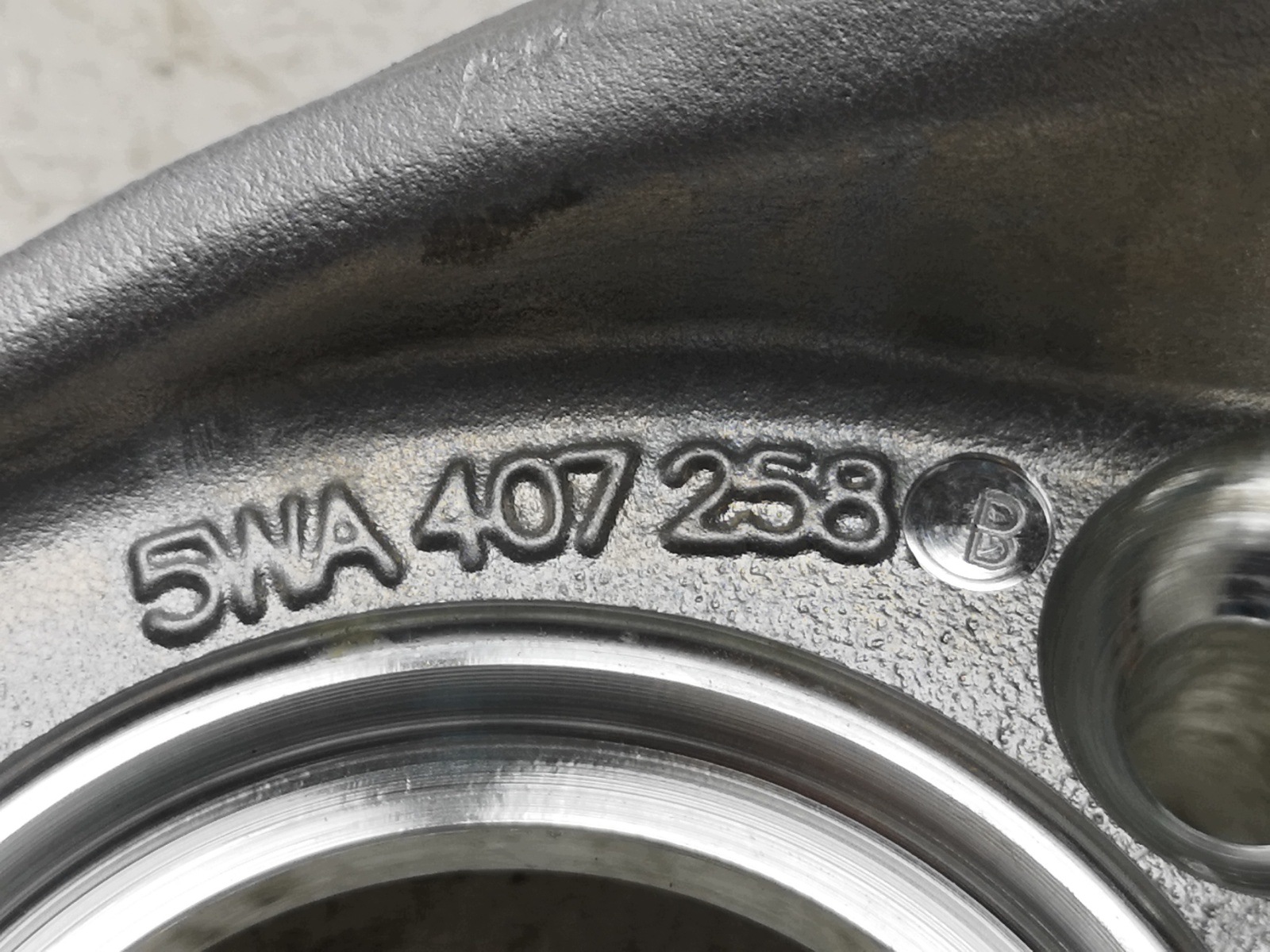 swing right front Cupra Leon IV Sportstourer 5WA407258B new original