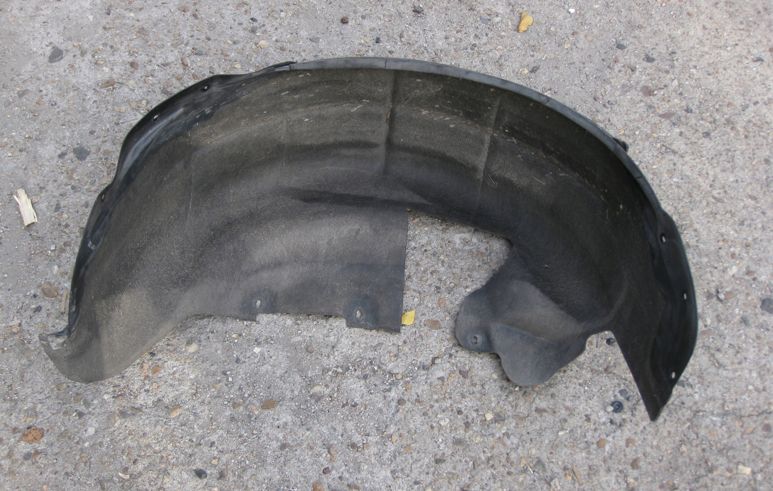 VOLVO V70 2.0 D 09R mudguard right rear part