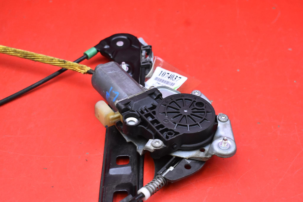 window regulator left front EU 8362063 BMW E46 KOMBI LIFT 01-06