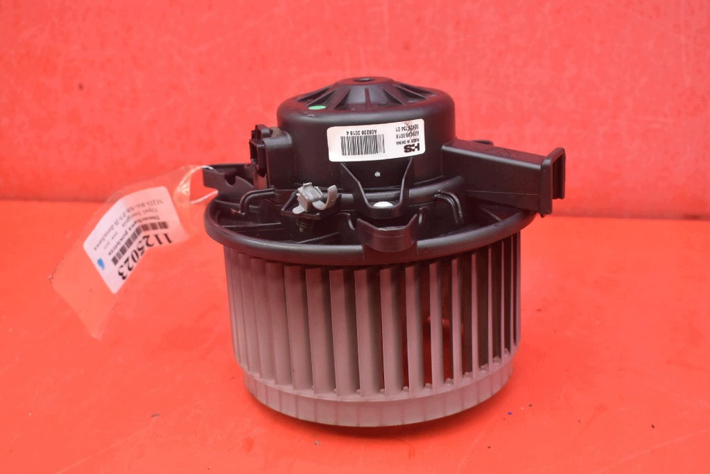DMUCHAWA Lüfter des lüfters EU 52426734 OPEL INSIGNIA A 08-14