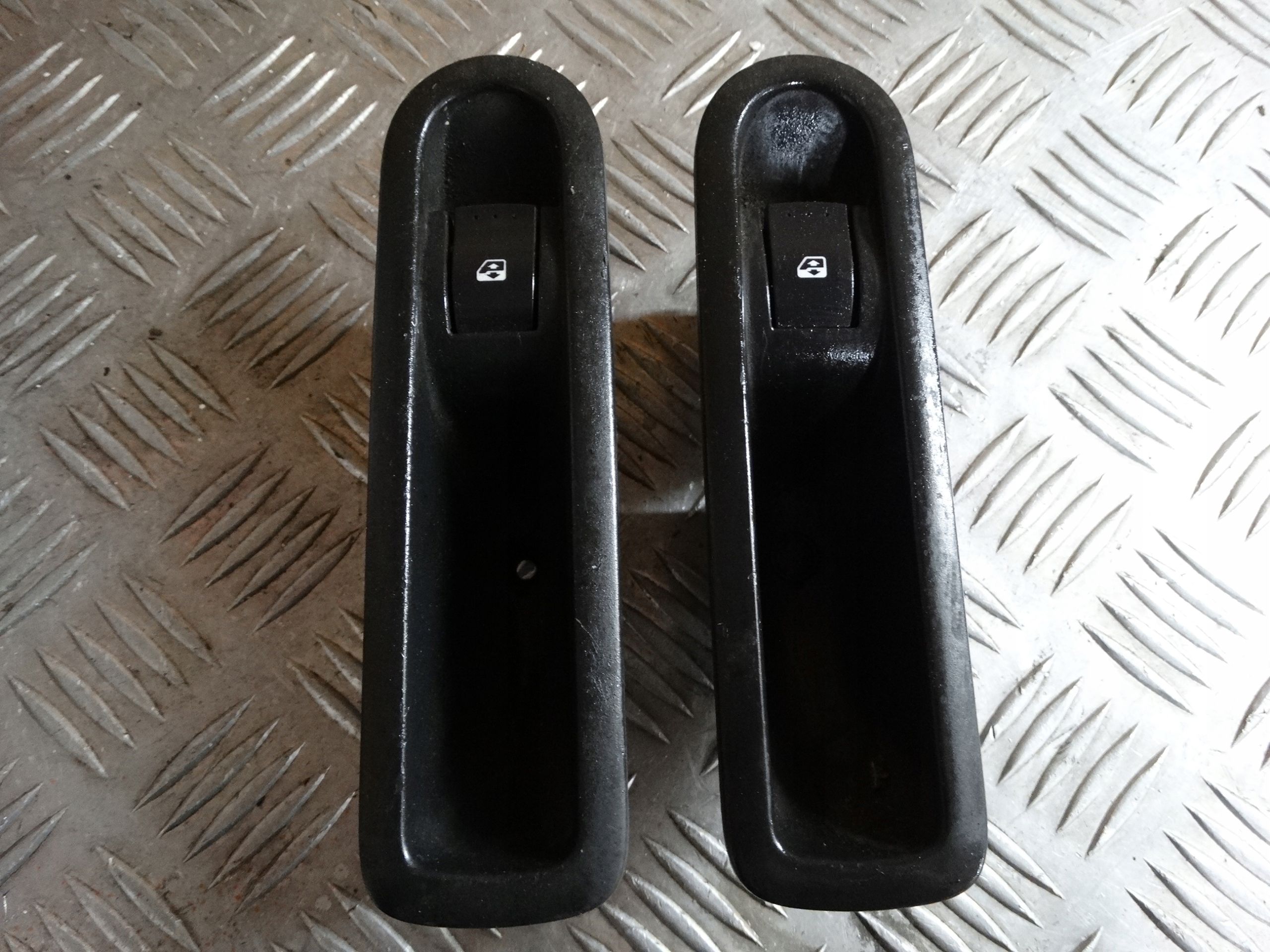 window control switch RENAULT SCENIC right rear part