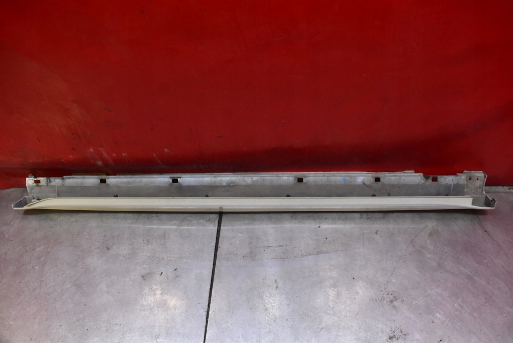 cap threshold right 37J SUBARU LEGACY 5 V KOMBI 09-13