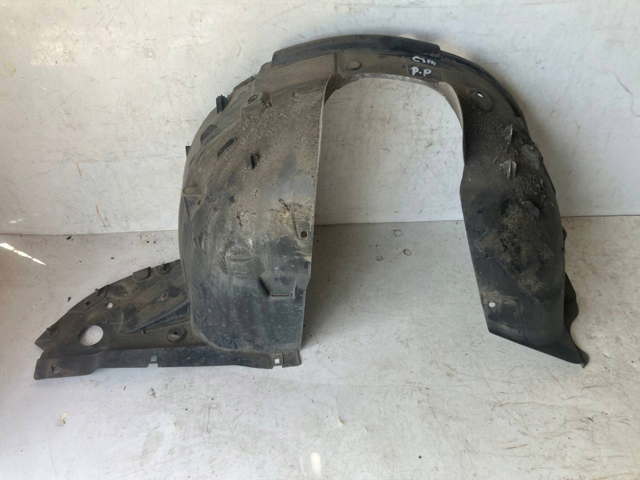 mudguard right front CITROEN C3 III #14 9811931180