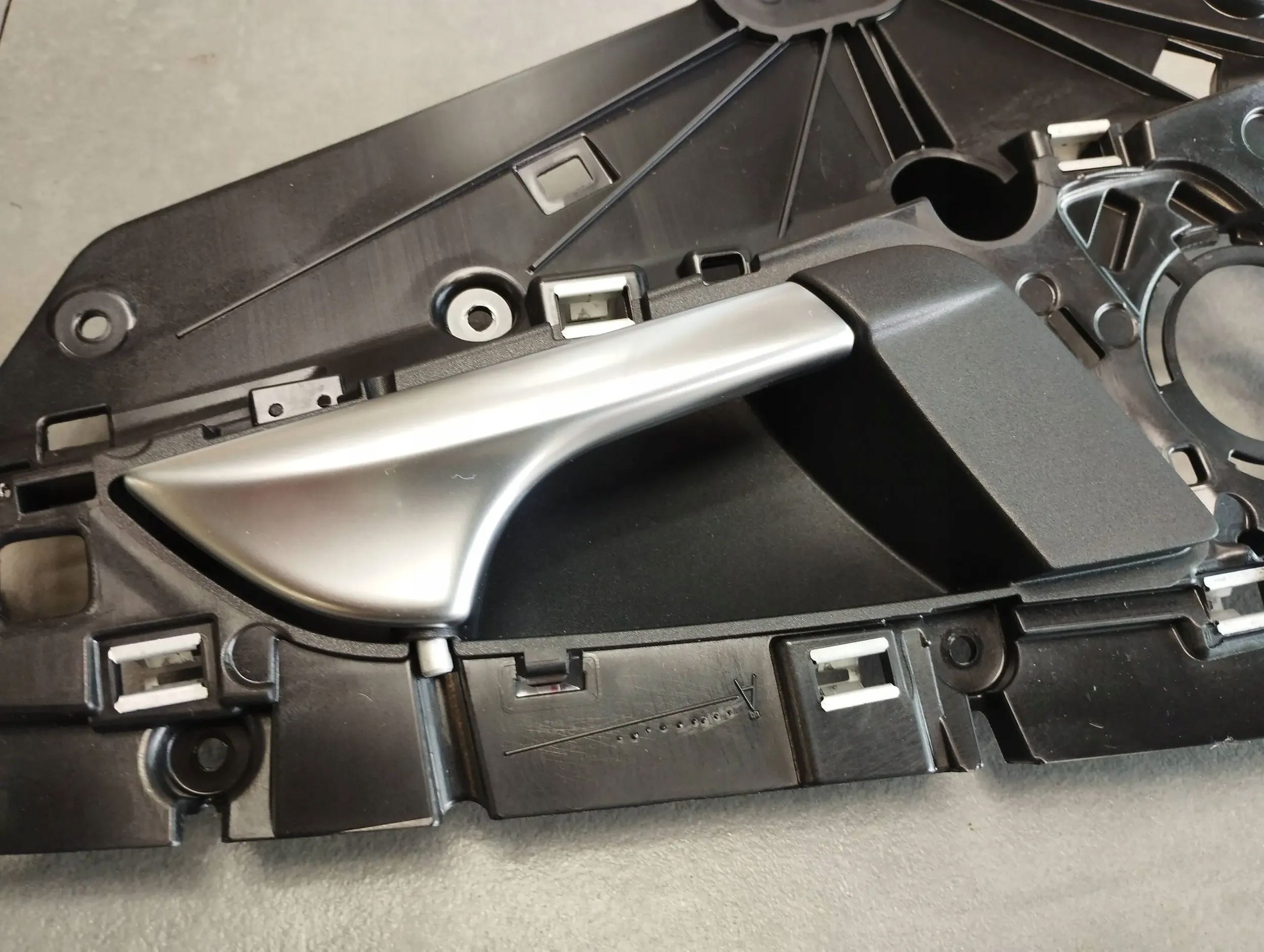 Audi A6 C7 4G handle inner right rear part 4G0839020