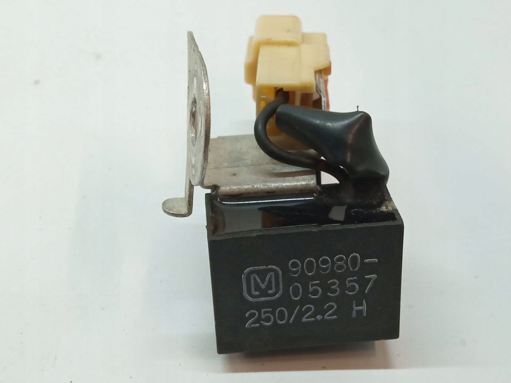 sensor SENSOR KONDENSATOR RADIA 90980-05357 Toyota Auris and (2006-2012)