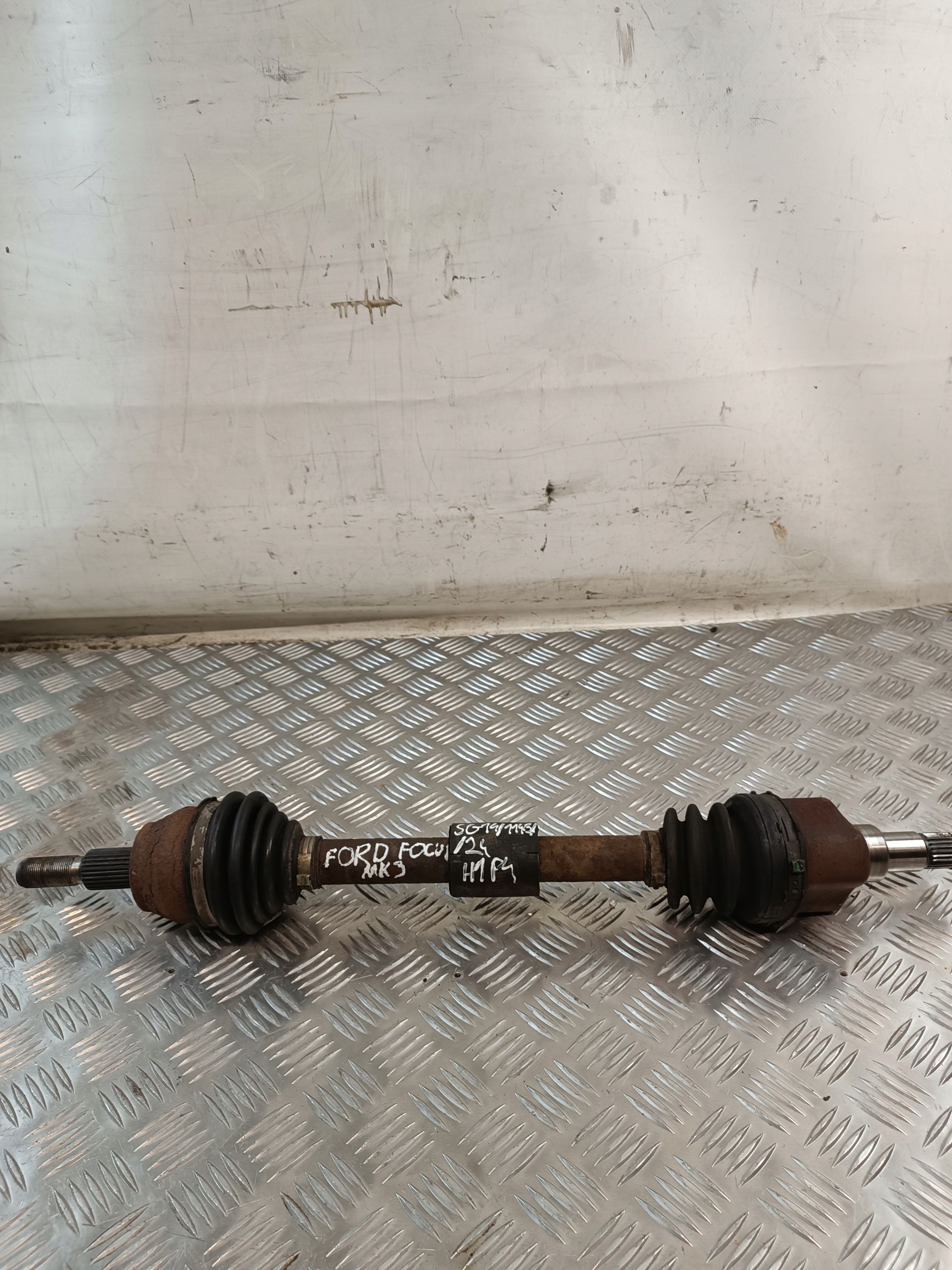 poloos levá předek FORD FOCUS MK3 1.6B