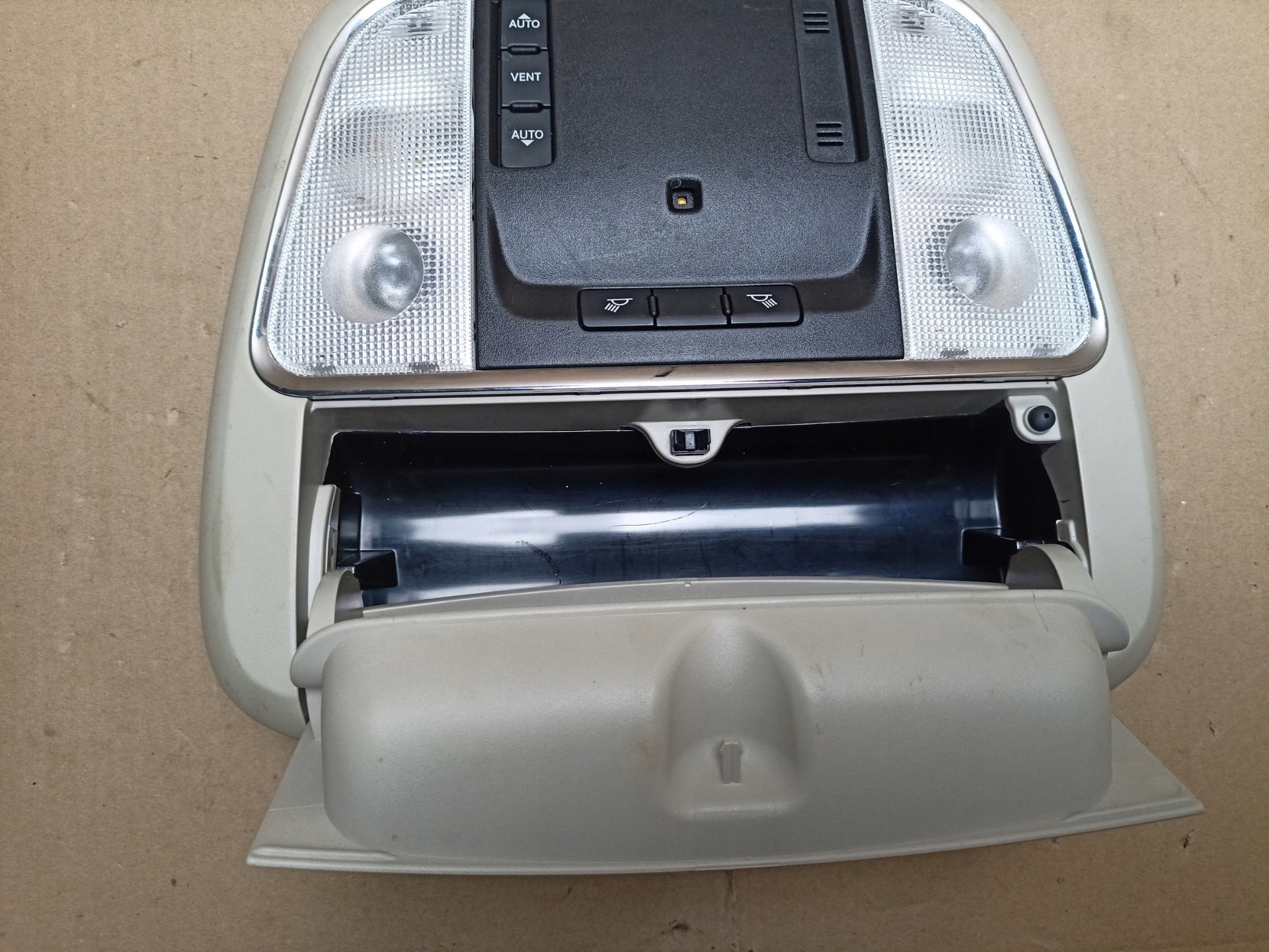 light oswietlenie cabs Dodge Durango 3 2012 5042547