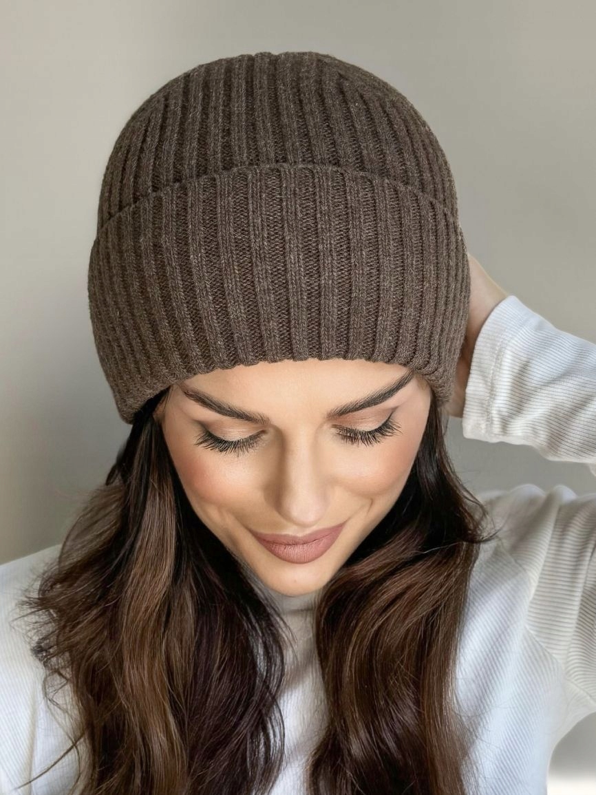 CZAPKA DAMSKA MĘSKA MŁODZIEŻOWA JESIEŃ ZIMA WIOSNA CIEPŁA WEŁNIANA KOL 2985 Rodzaj inny