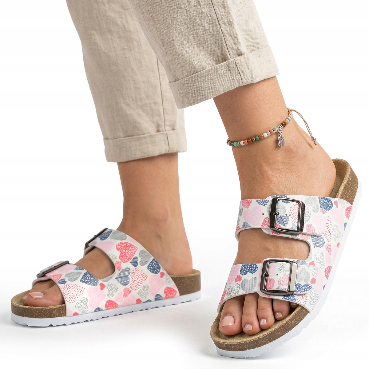 Profilované Nazouváky s koženou stélkou, srdíčka, módní, klasické, stabilní Wojtyłko 38