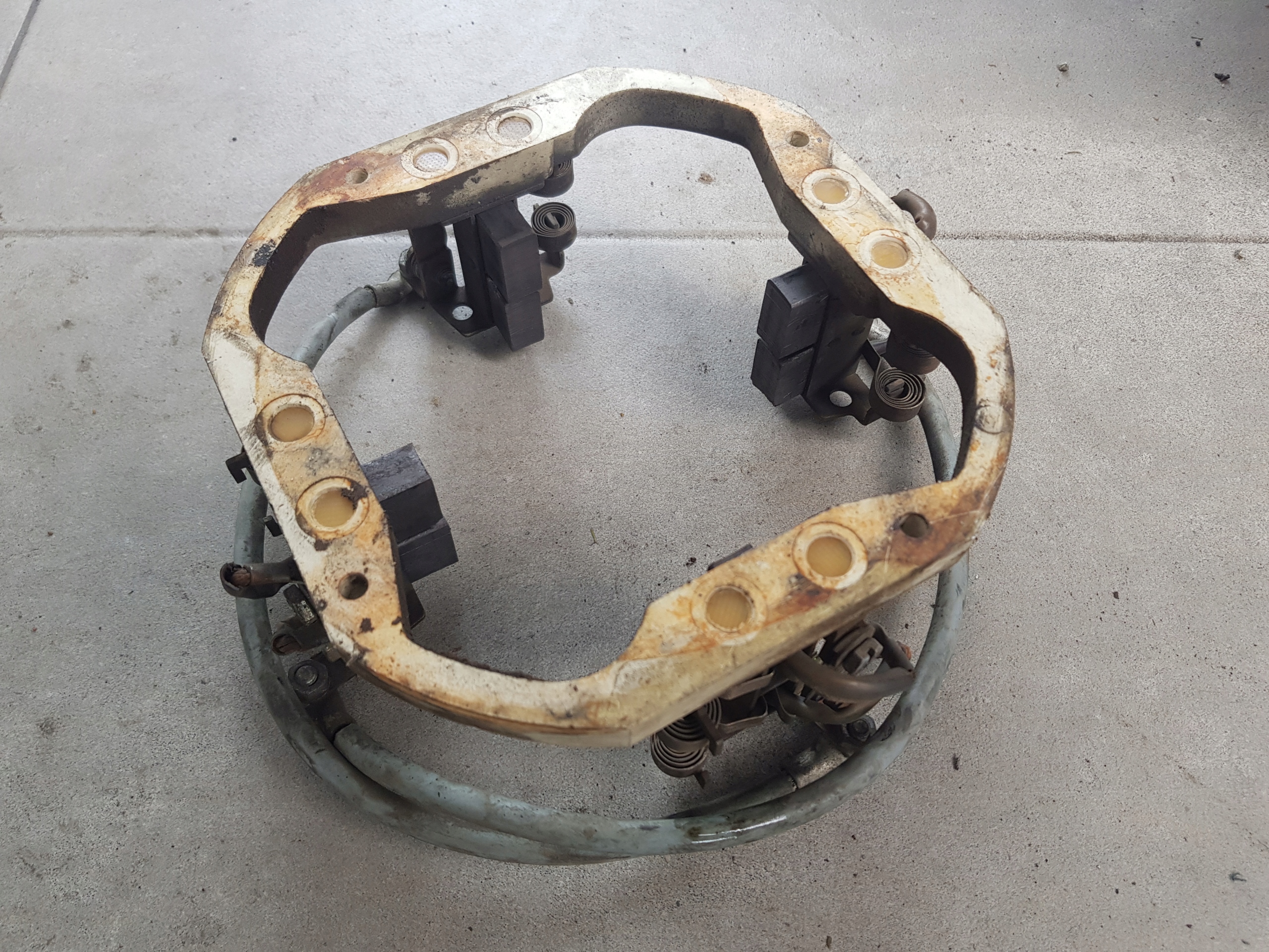 123456 - Щеткодержатель все еще R70 16 18 до 1997 года *