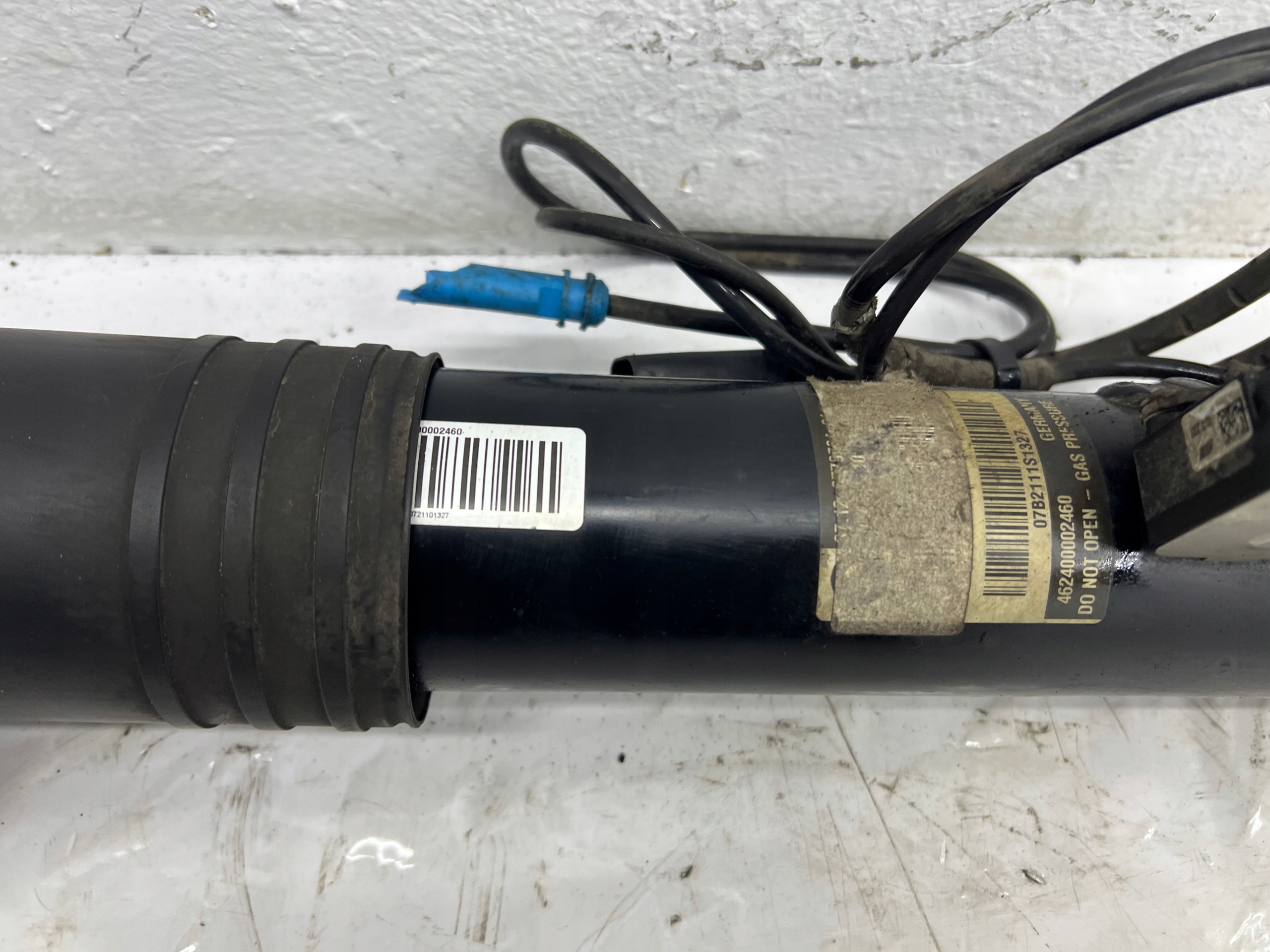 shock absorber rear right rear part VDC BMW X5 E70 6779704 6779710