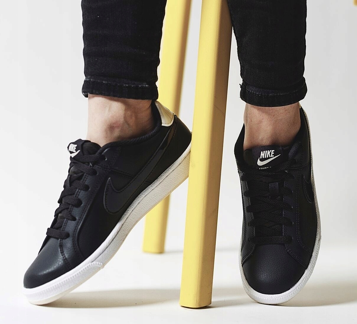 Pro Mládež Sportovní Boty Nike Court Unisex, pohodlná kožená obuv vel. 37,5