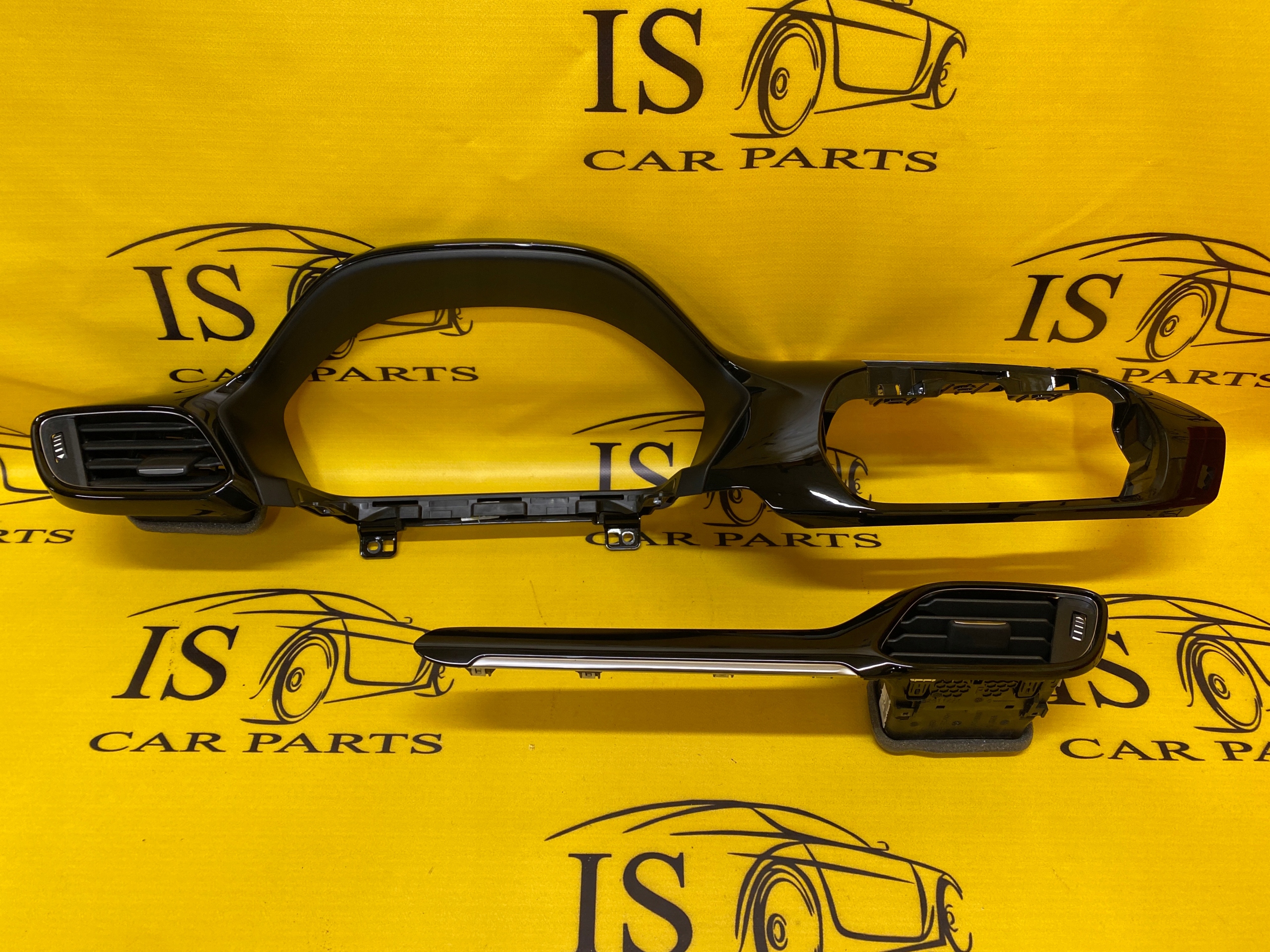 H1BB-18835-LA - РАМКА ПЛАНКА ДЕКОР РЕШЕТКА ПЛАНКИ FORD FIESTA MK8