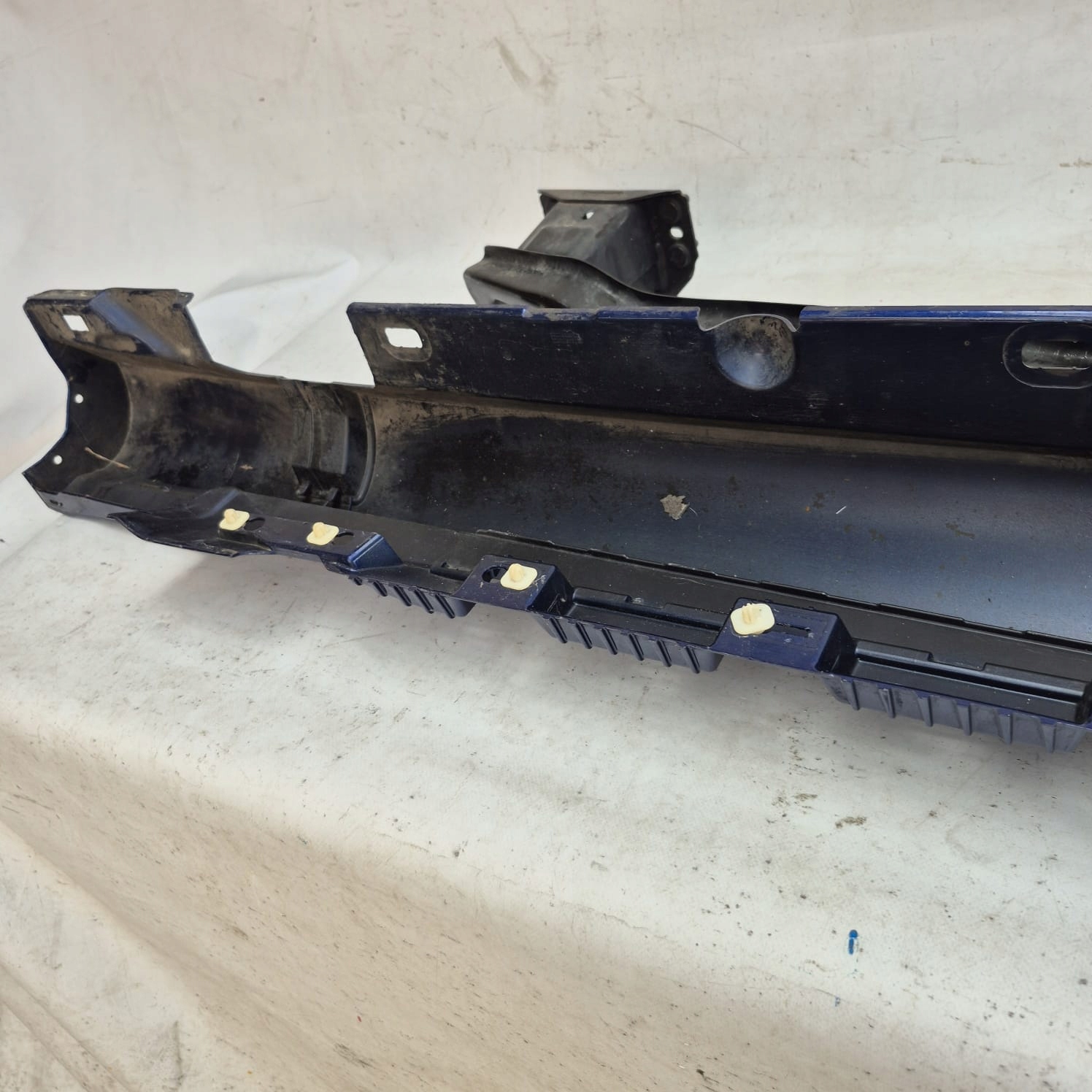 MERCEDES E-KLASA W207 C207 COUPE AMG 09- moulding threshold left A2076901740