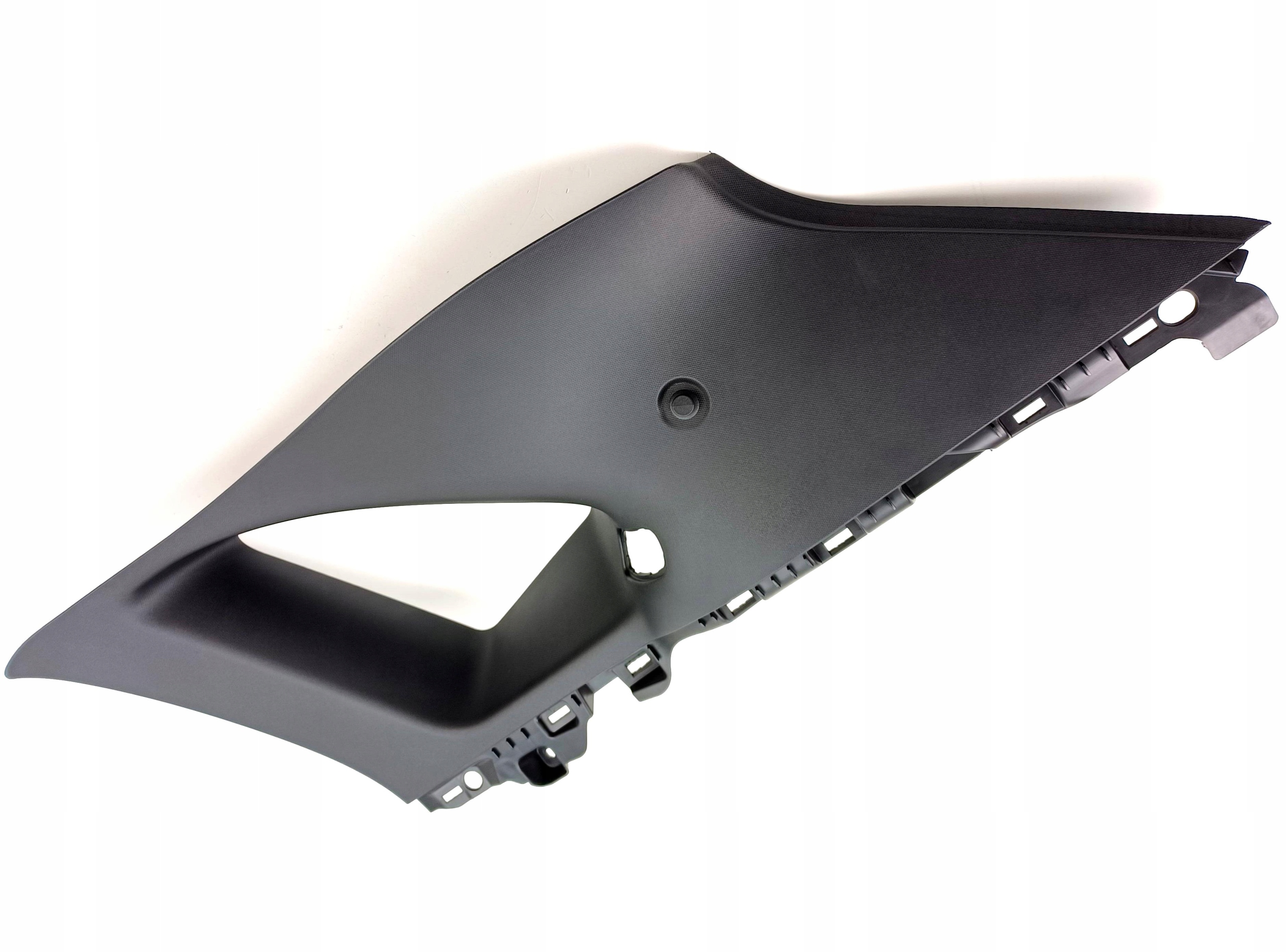 LV4B-S31148-AE - ЗАДНЯЯ ПРАВАЯ КРЫШКА FORD KUGA MK3