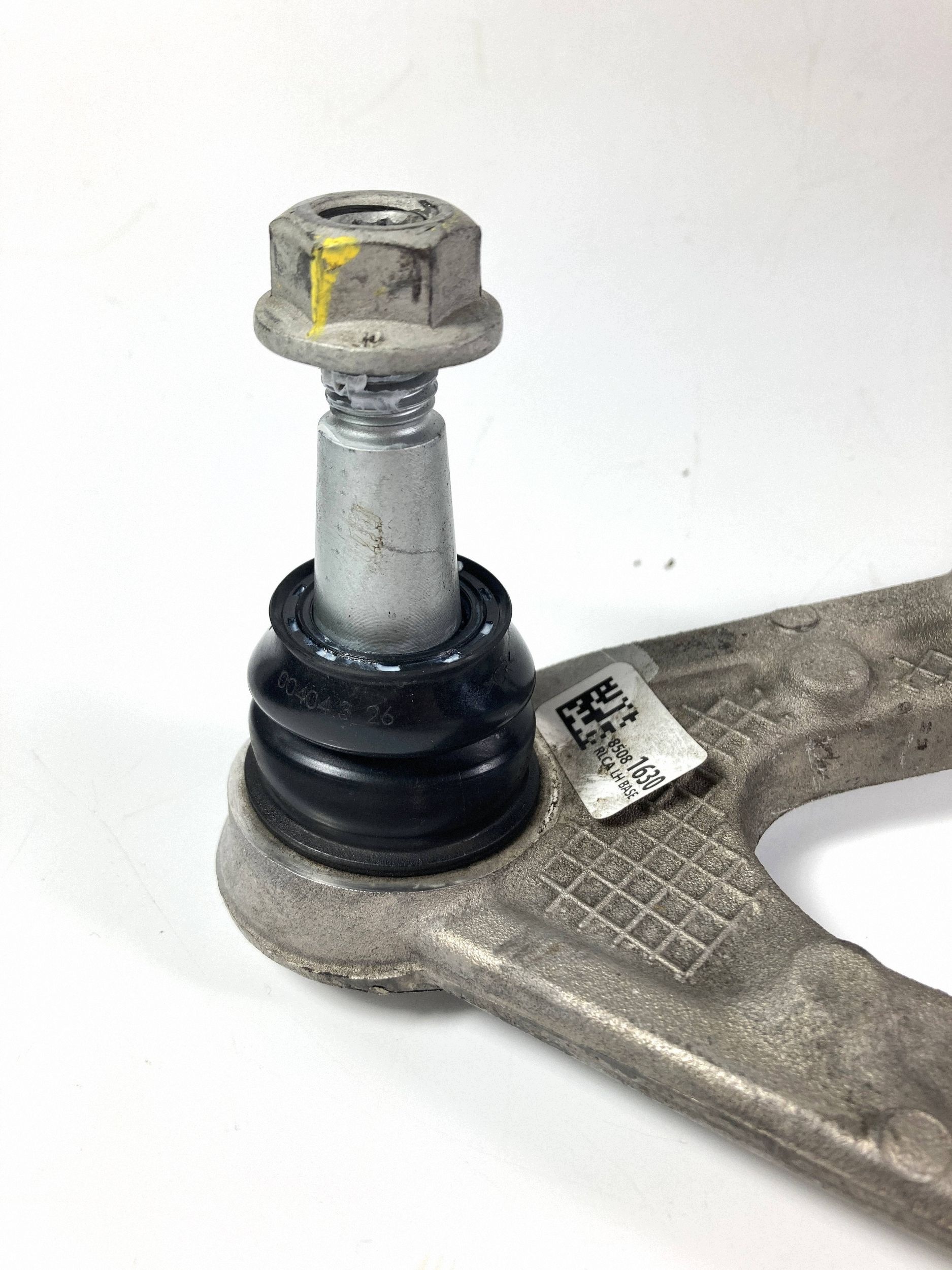 Chevrolet Corvette C8 2020-2026 arm lower left rear part
