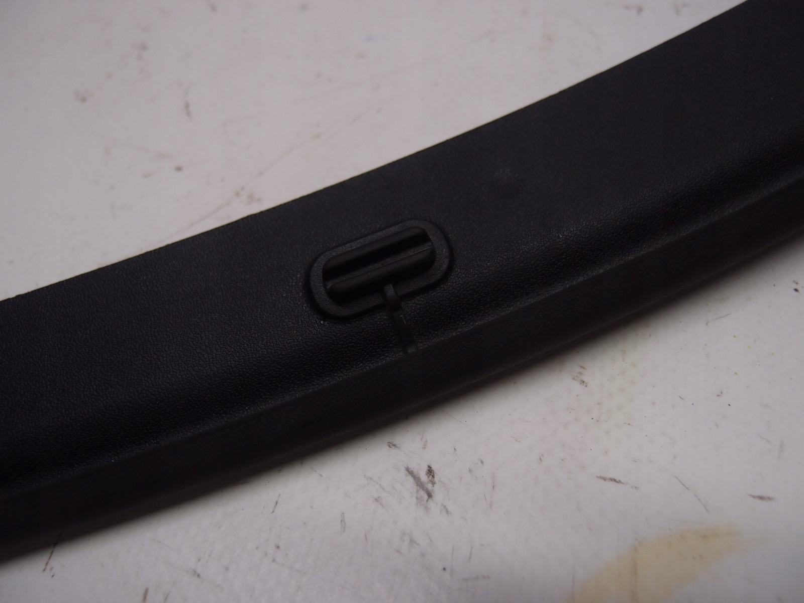 OSŁONA USZCZELKA MASKI PRAWA AUDI Q5 Typ samochodu Samochody osobowe