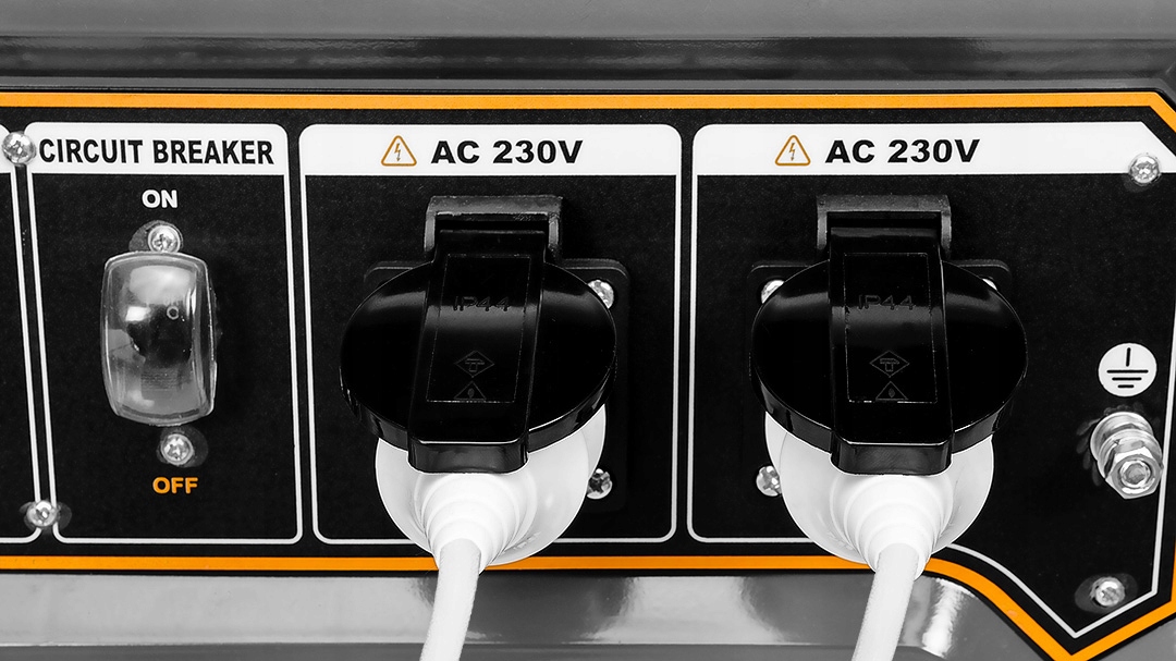 Agregat prądotwórczy 2000W - 2200W GRAPHITE Waga urządzenia 40 kg