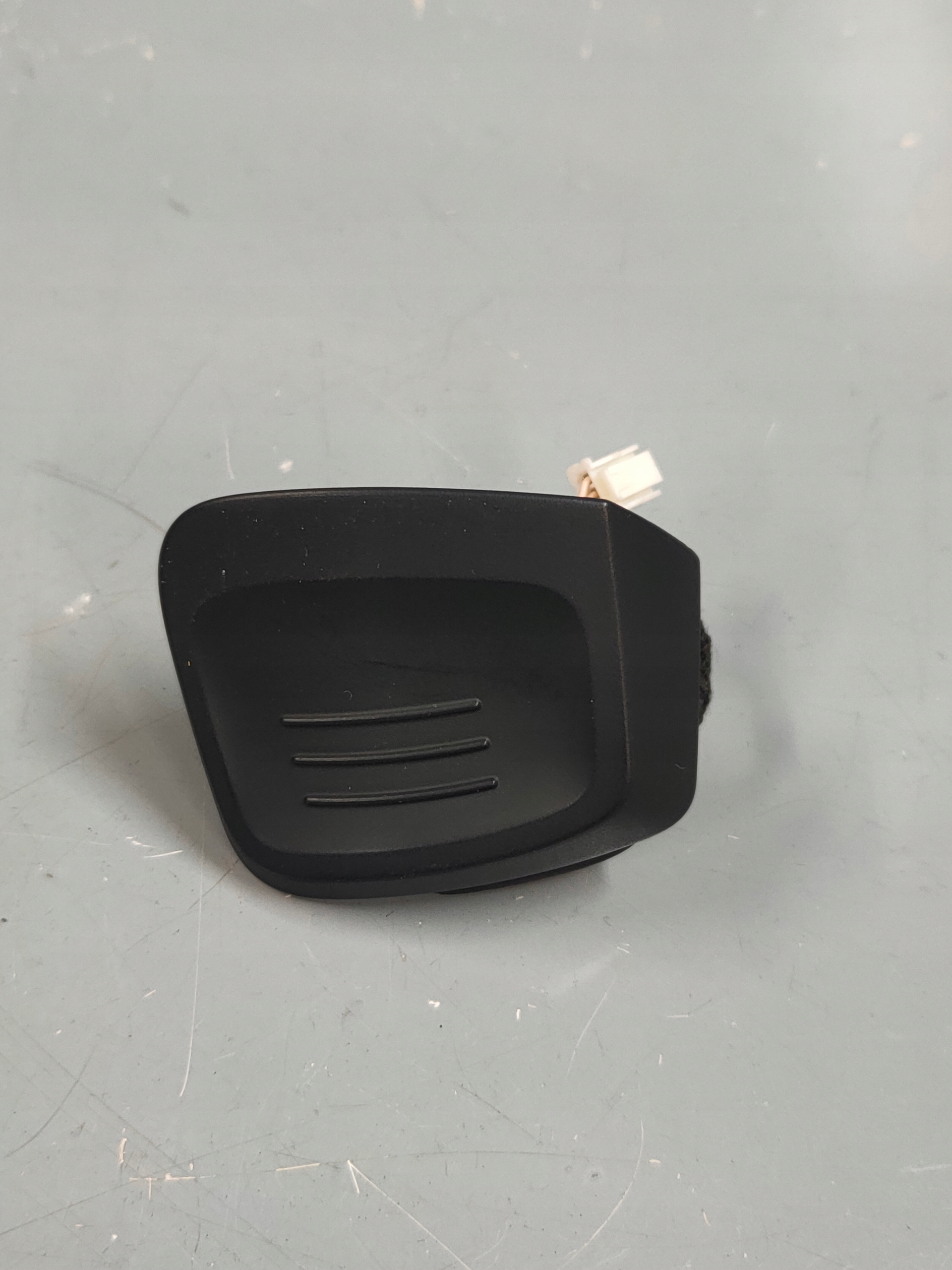 GOLF VII PASSAT B8 ŁOPATKA KIEROWCY PRZYCISK PRAWA PLUS 5G0951528A