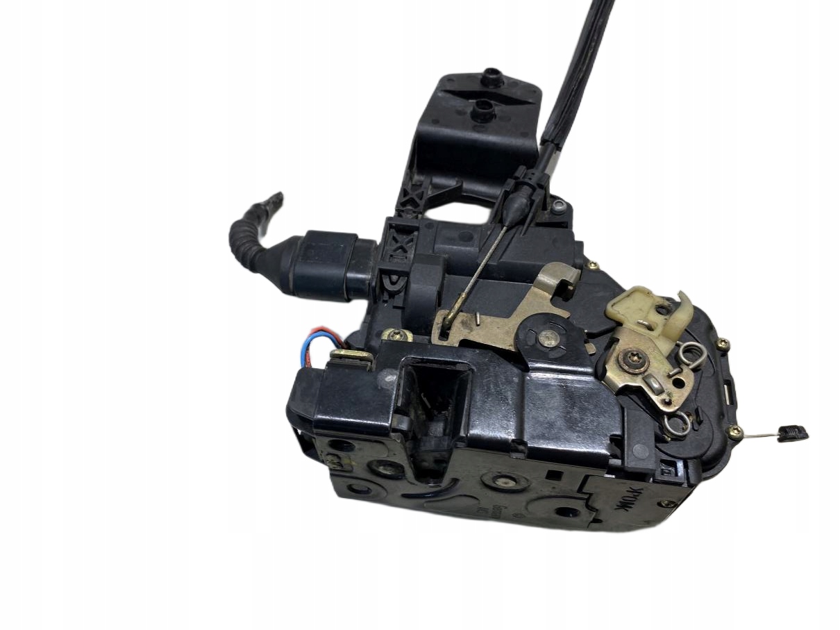 lock door right front VW PASSAT B5 FL 8 PIN