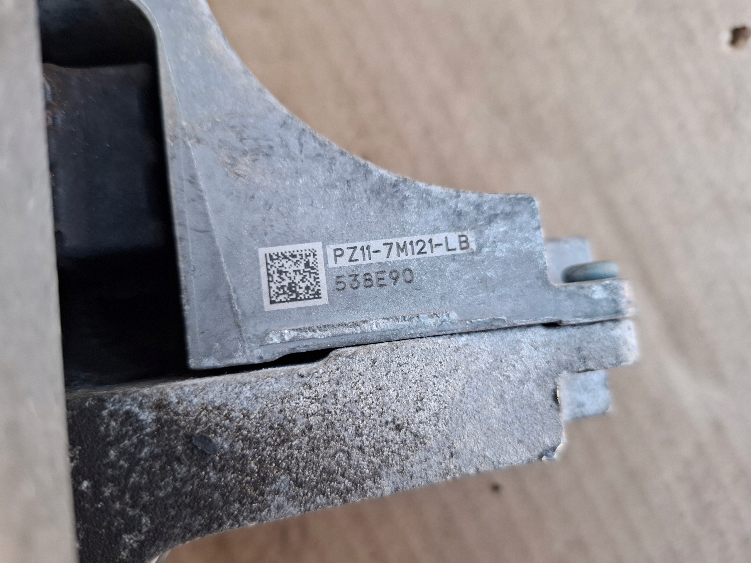 engine mount FORD KUGA MK3 LIFT 2.5 HYBRYDA PZ11-7M121-LB