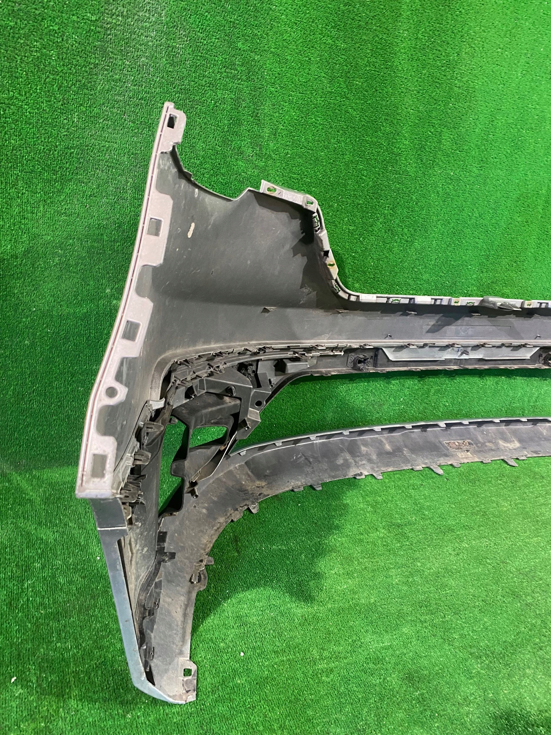 Frontstoßstange vorne RENAULT TRAFIC III LIFT 21- NR.4894