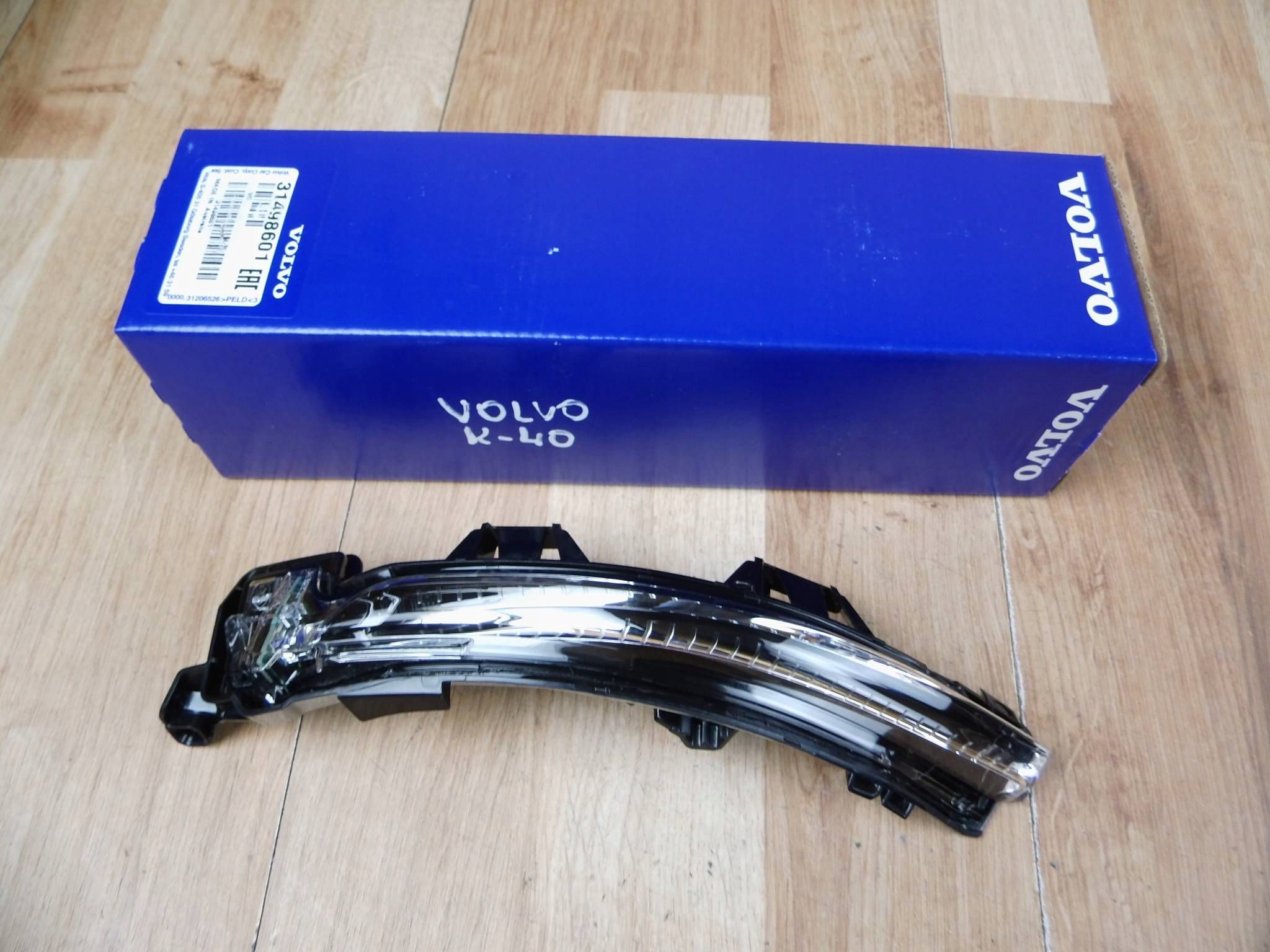 Volvo XC60 XC90 S90 indicator for mirror left front 31498601
