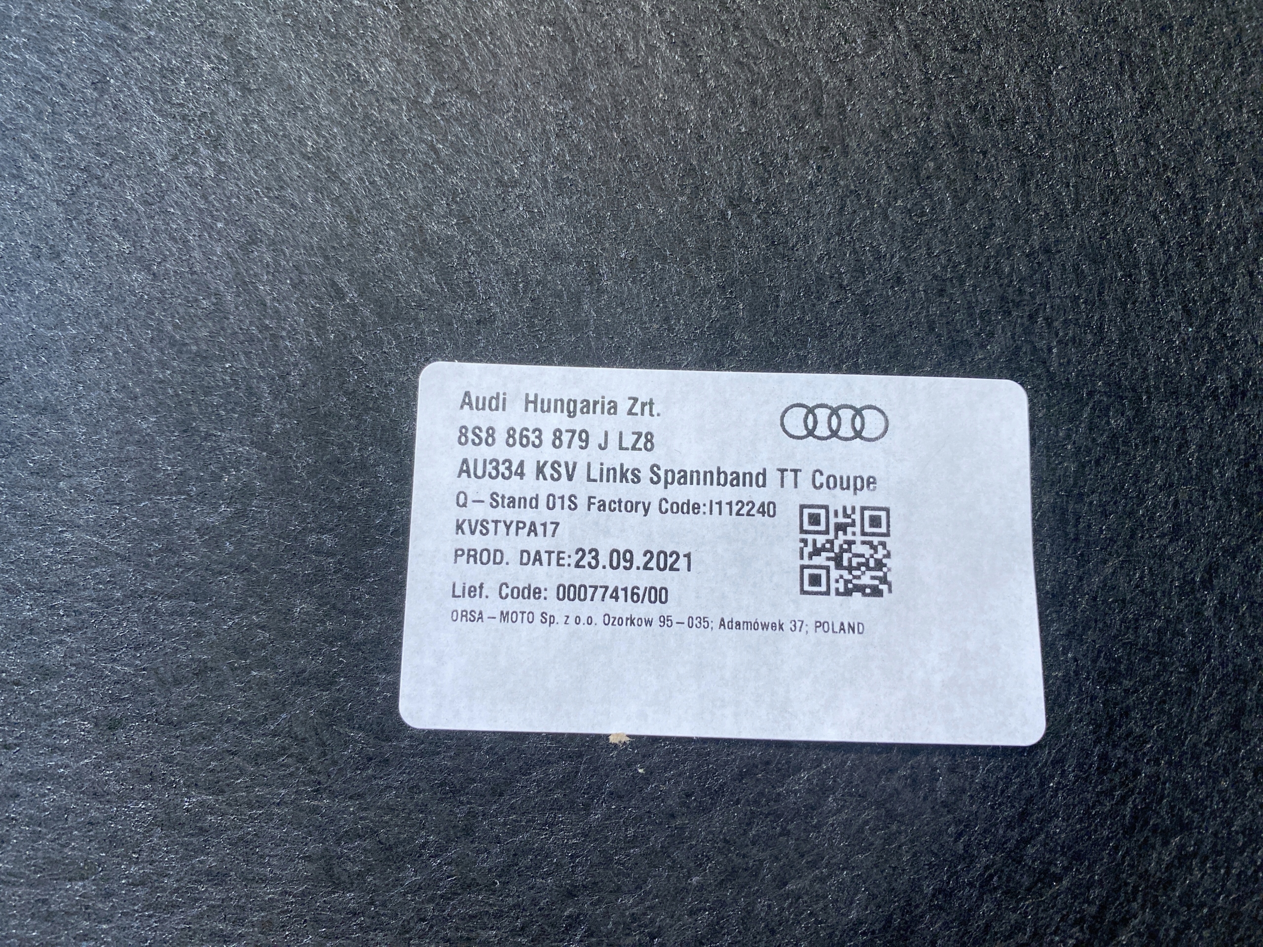 AUDI TT 8S boot upholstery left 8S8863879J