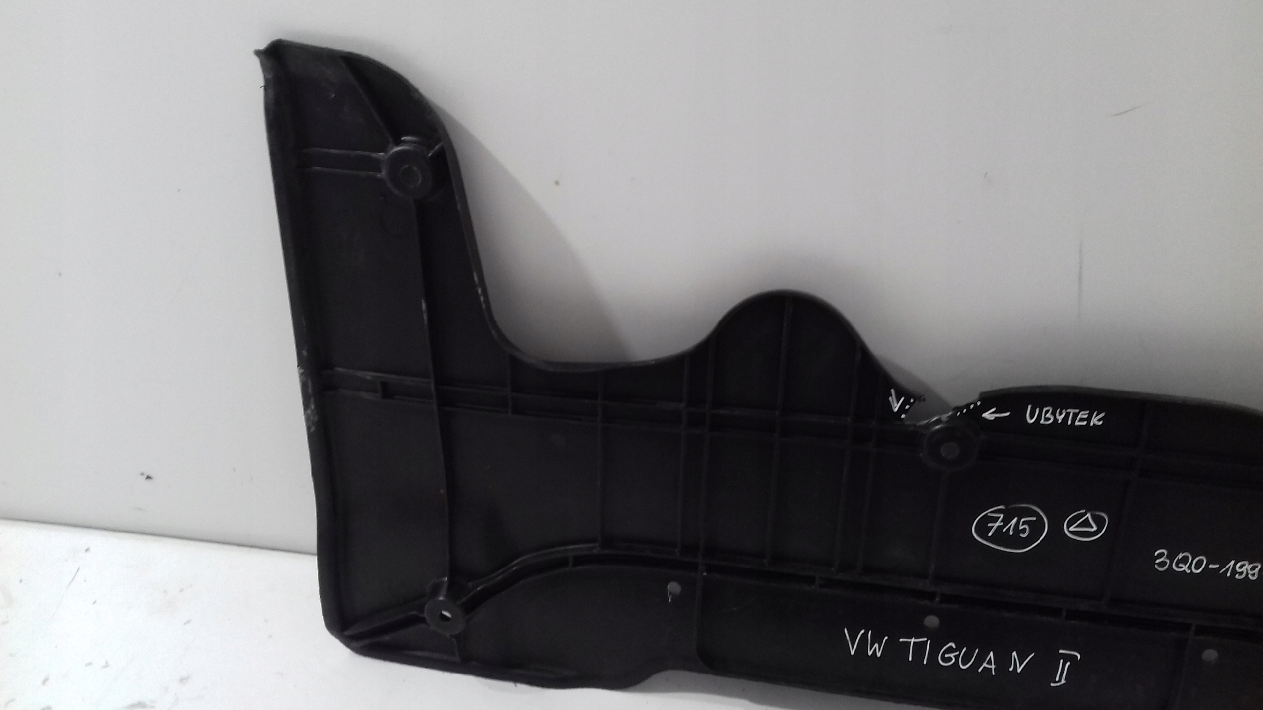 cover below engine VW TIGUAN II 3Q0199110B