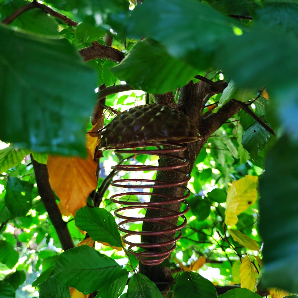 Karmnik sprężynka na kule tłuszczowe Producent Esschert Design