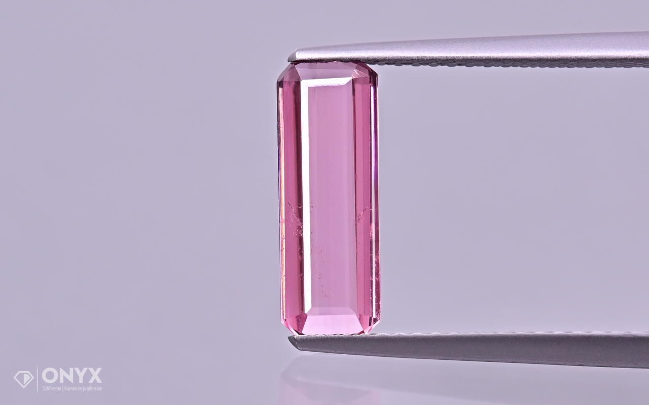 Turmalín fazetovaný oktagon 14x5 mm