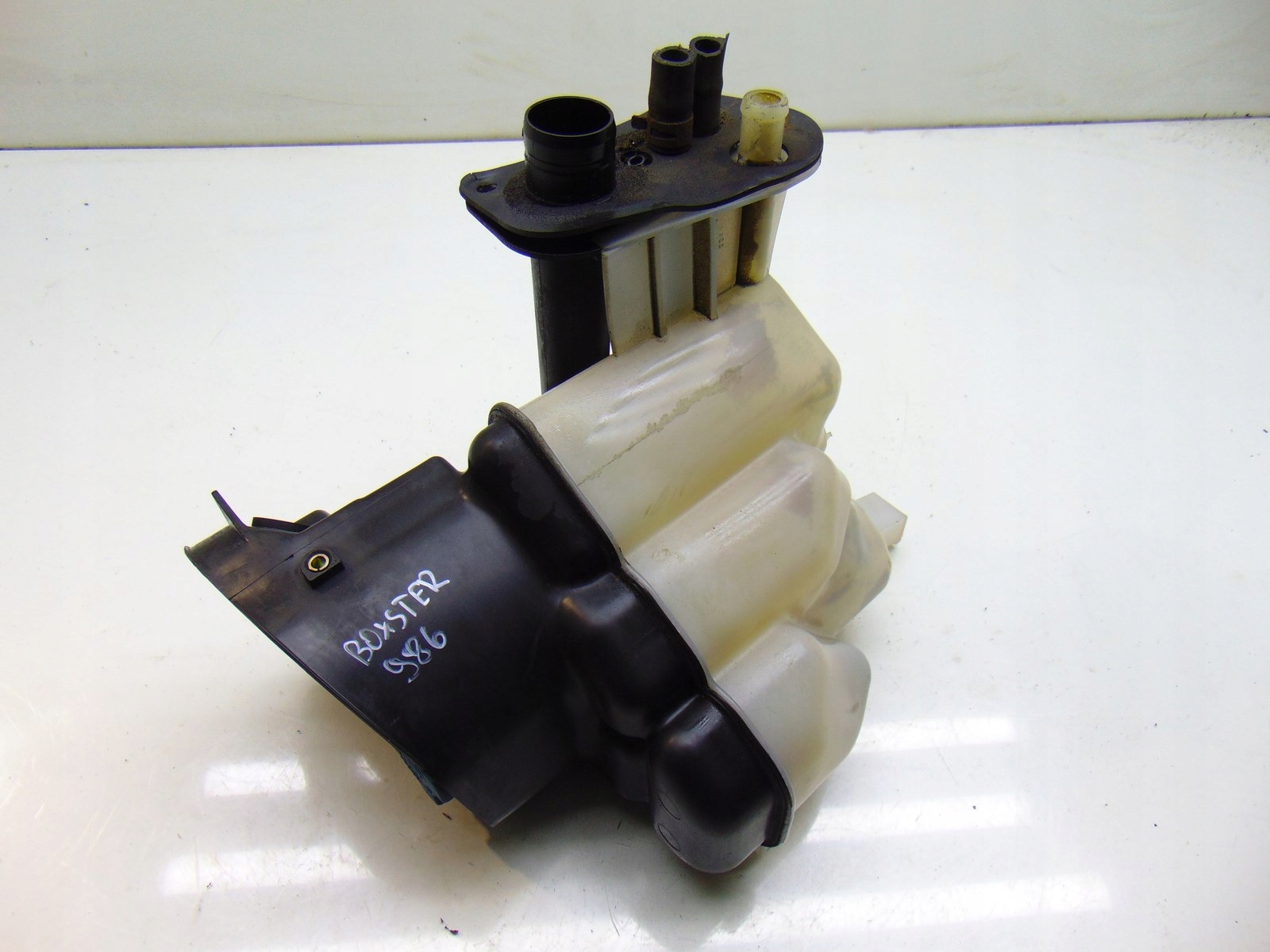 WLEW KOREK PLYNU OLEJU PORSCHE BOXSTER 986 996