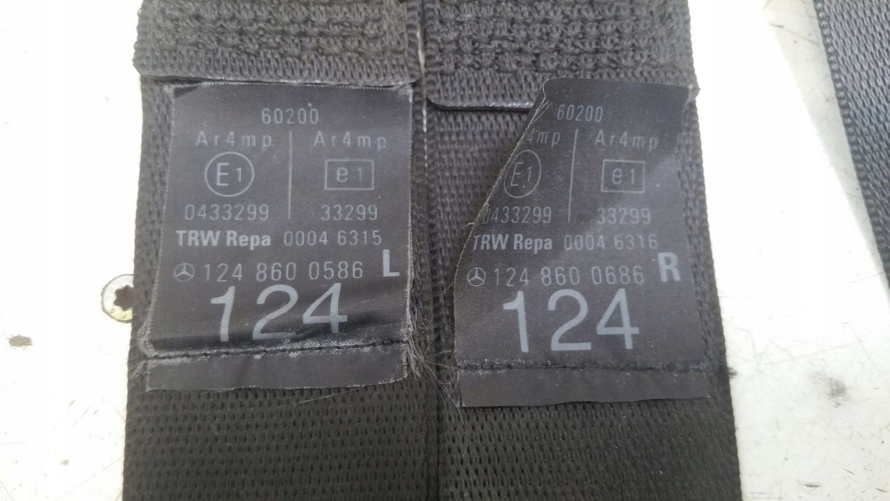 tension belt safety right front Mercedes W124 2,2