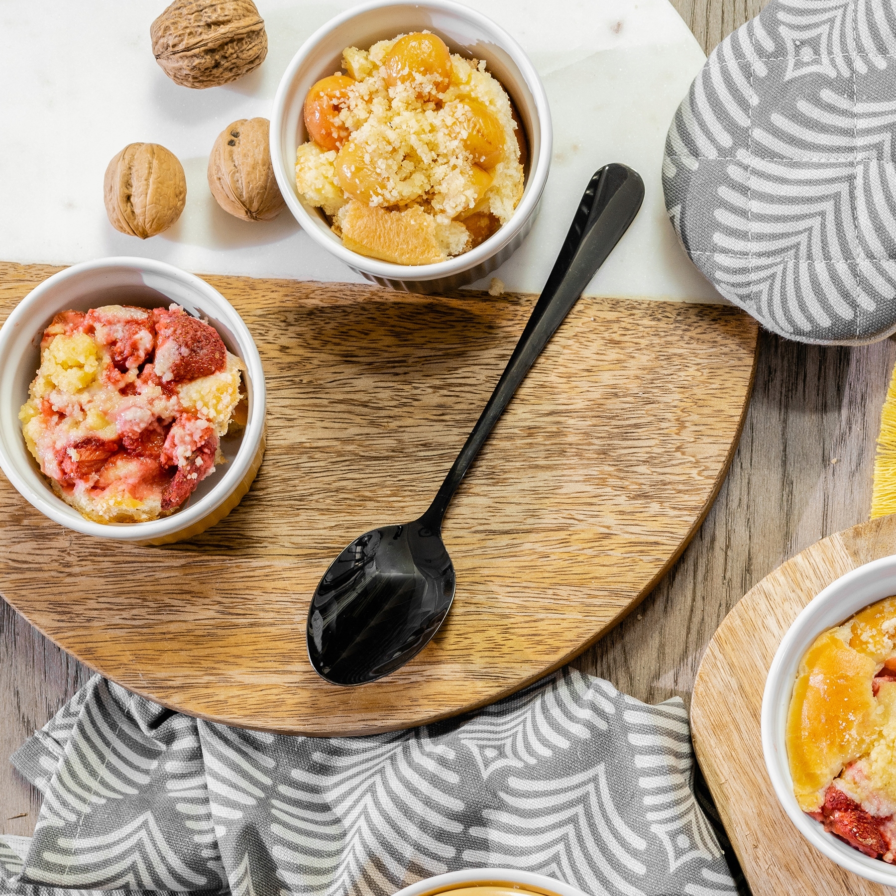 Sztućce KOMPLET 4 os czarne ABELE 16 szt HOMLA Linia Abele