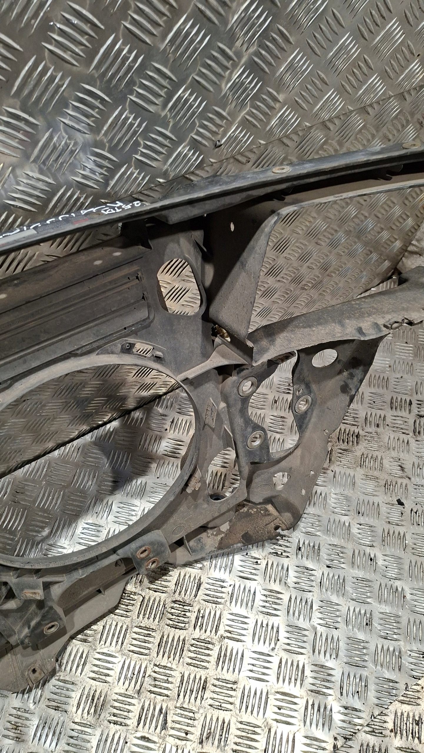 support panel for radiators pillar AUDI A6 C5 2.5TDI