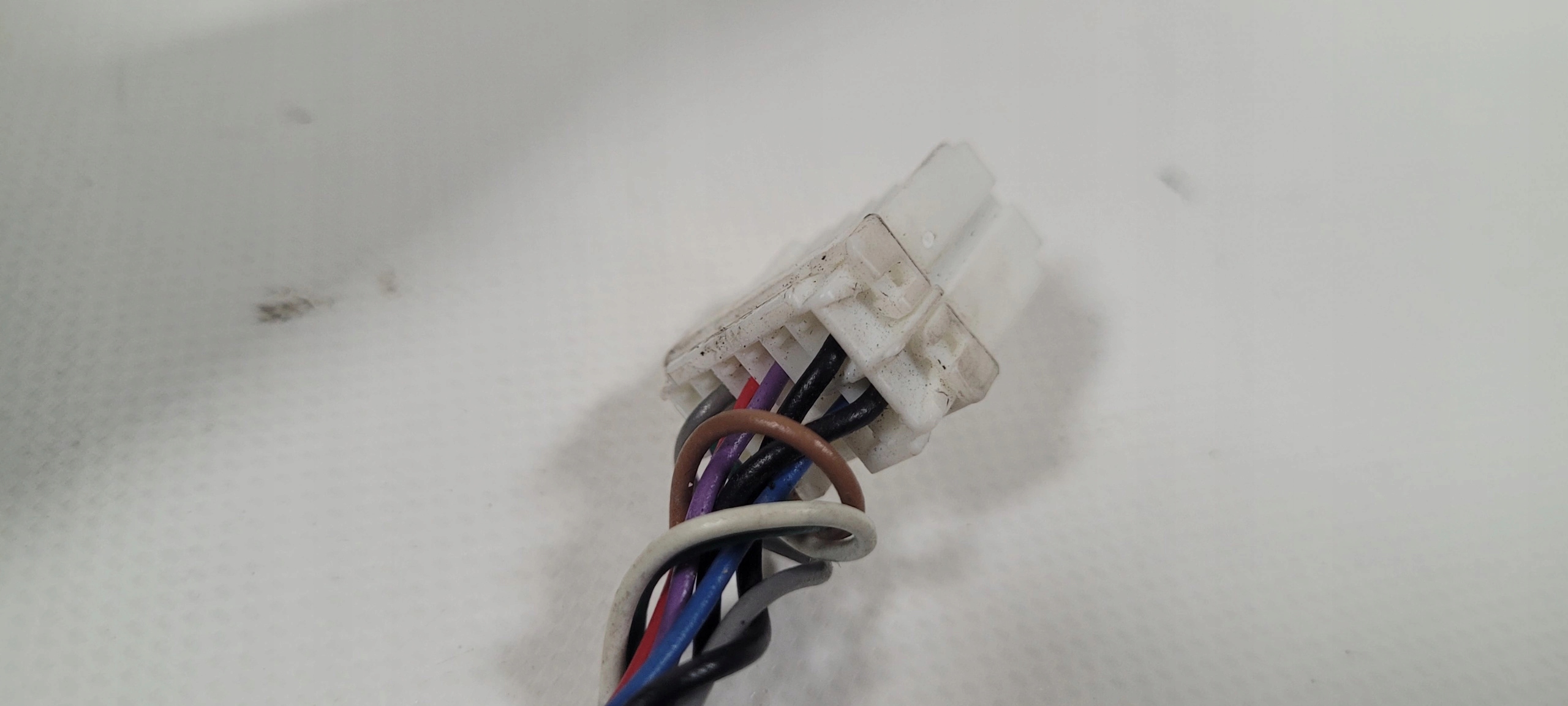 LUSTERKO PRAWE SUBARU OUTBACK 2013 9 PIN EUROPA Kolor srebrny