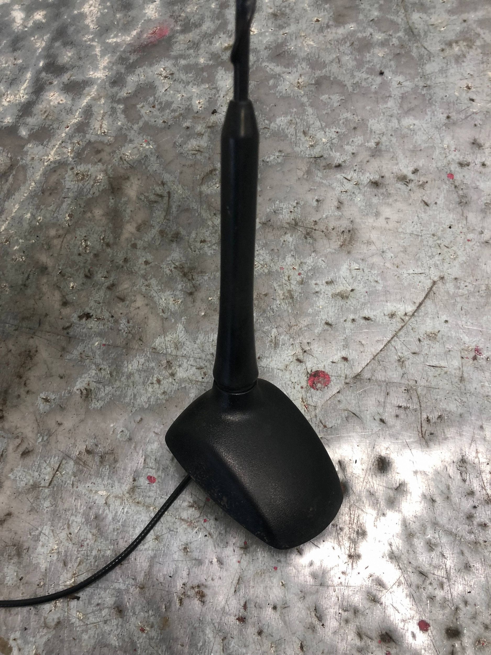 antenne toit OPEL ASTRA J 13322156