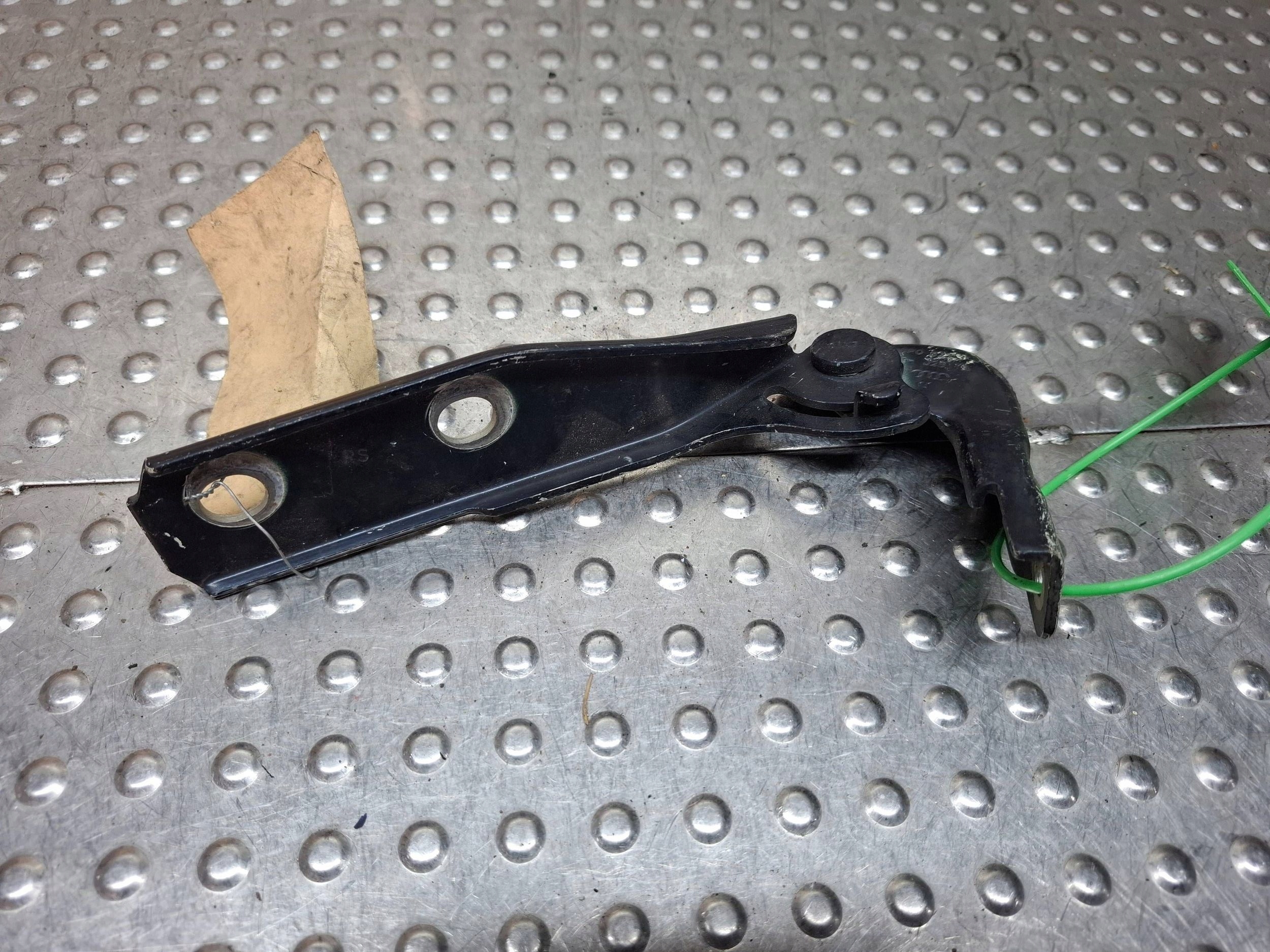 hinge bonnets right front original 8P0823302 AUDI A3 8P