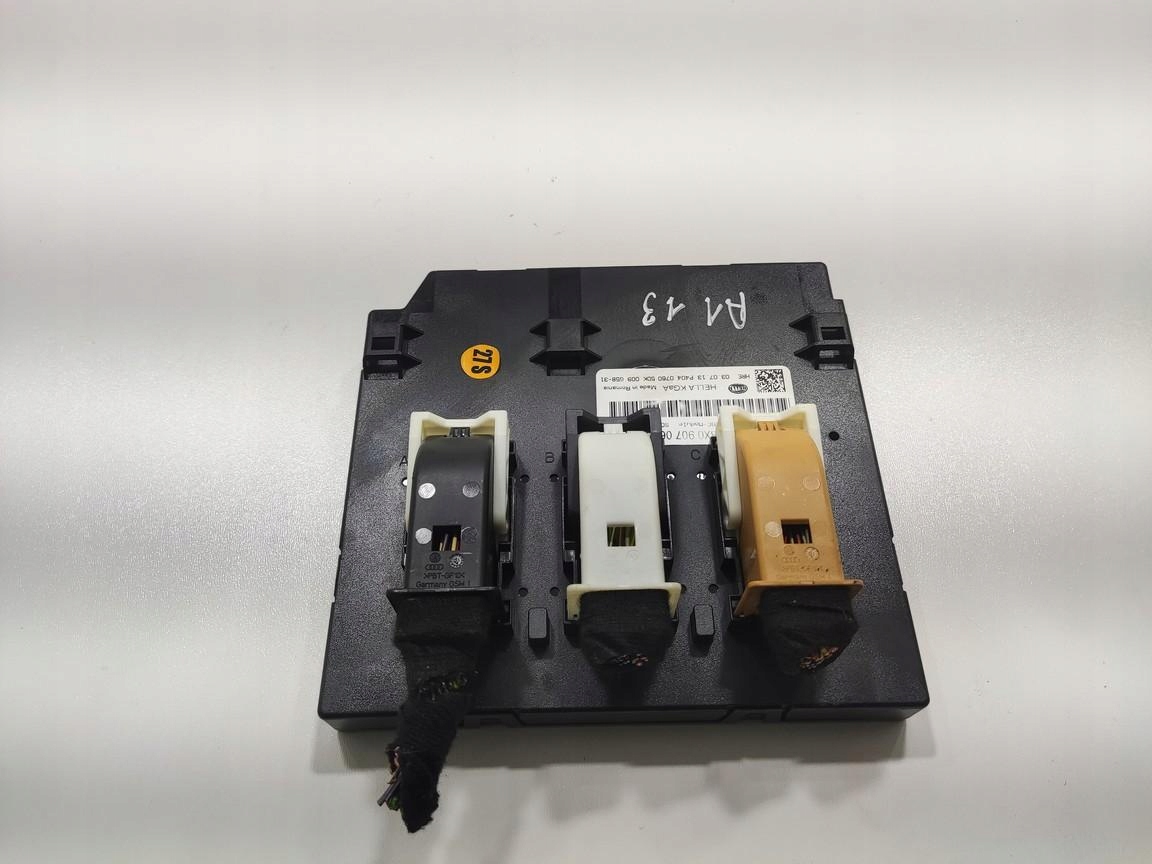module control unit KOMFORTU AUDI A1 8X 2010-2014 8X0907063M